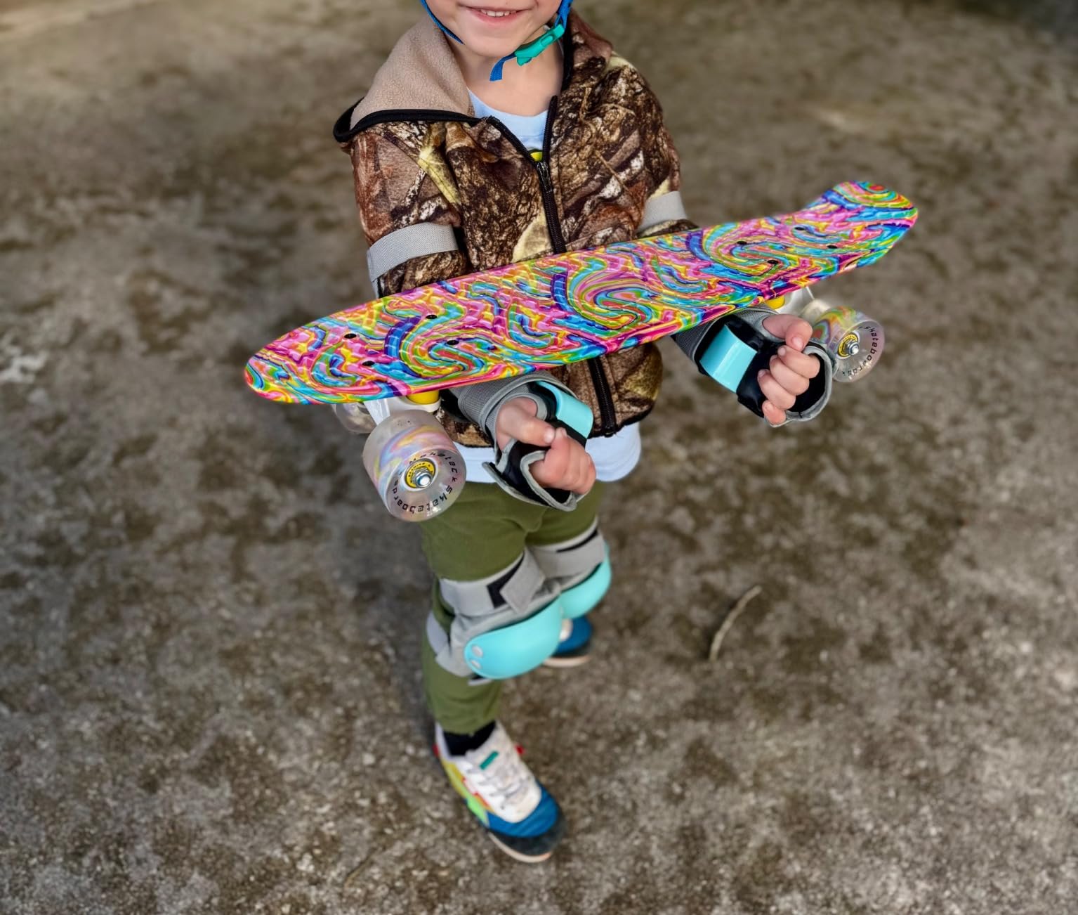 Skateboards Complete 22 Inch Mini Cruiser Retro Skateboard for Kids Boys Youths Beginners - Customer Photo 1