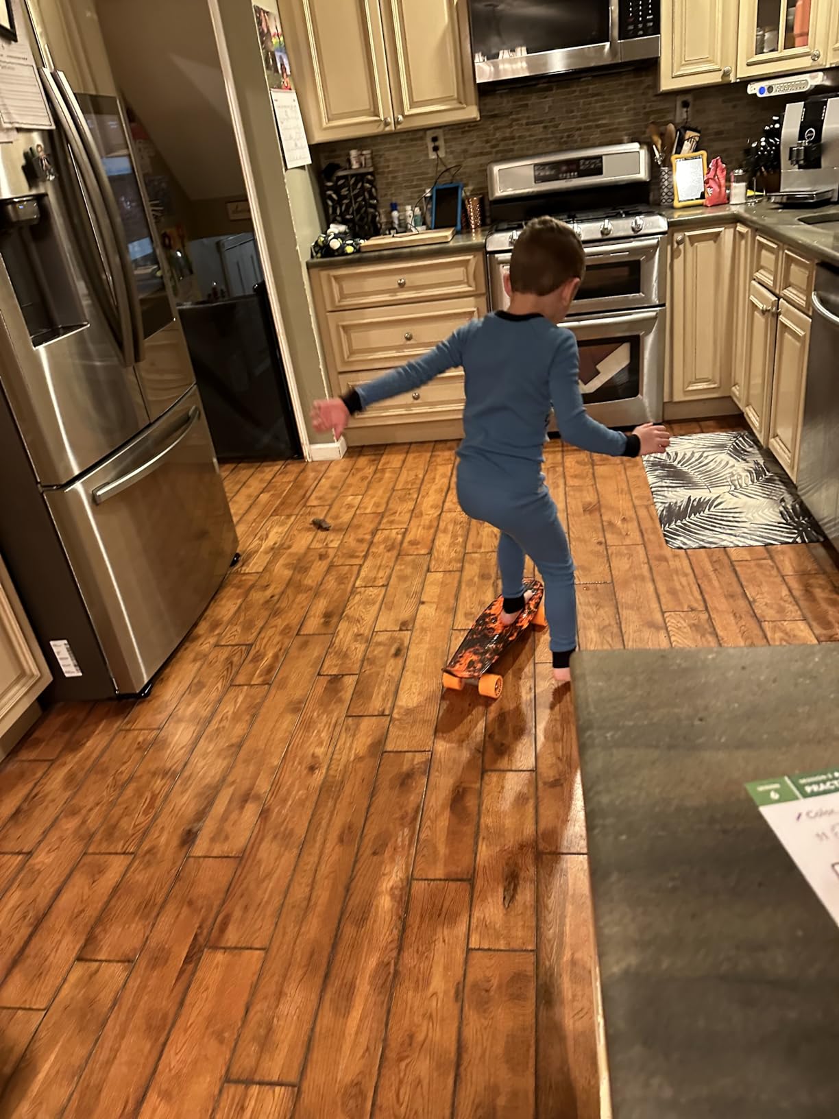 Skateboards Complete 22 Inch Mini Cruiser Retro Skateboard for Kids Boys Youths Beginners - Customer Photo 2