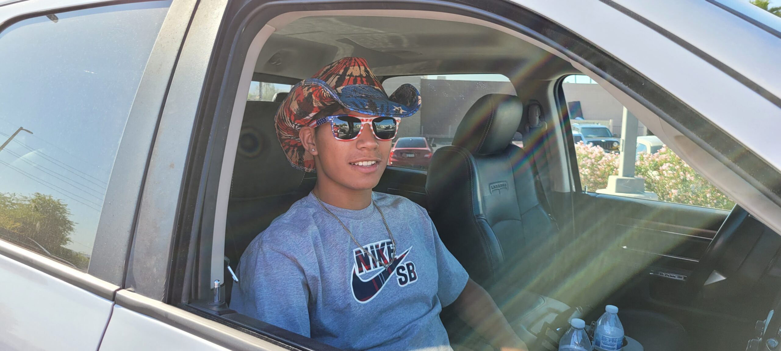 GLADVISION Polarized Classic Unisex American Flag USA Patriot Sunglasses Customer Review GLADVISION Polarized Classic Unisex American Flag USA Patriot Sunglasses - Customer Photo 3