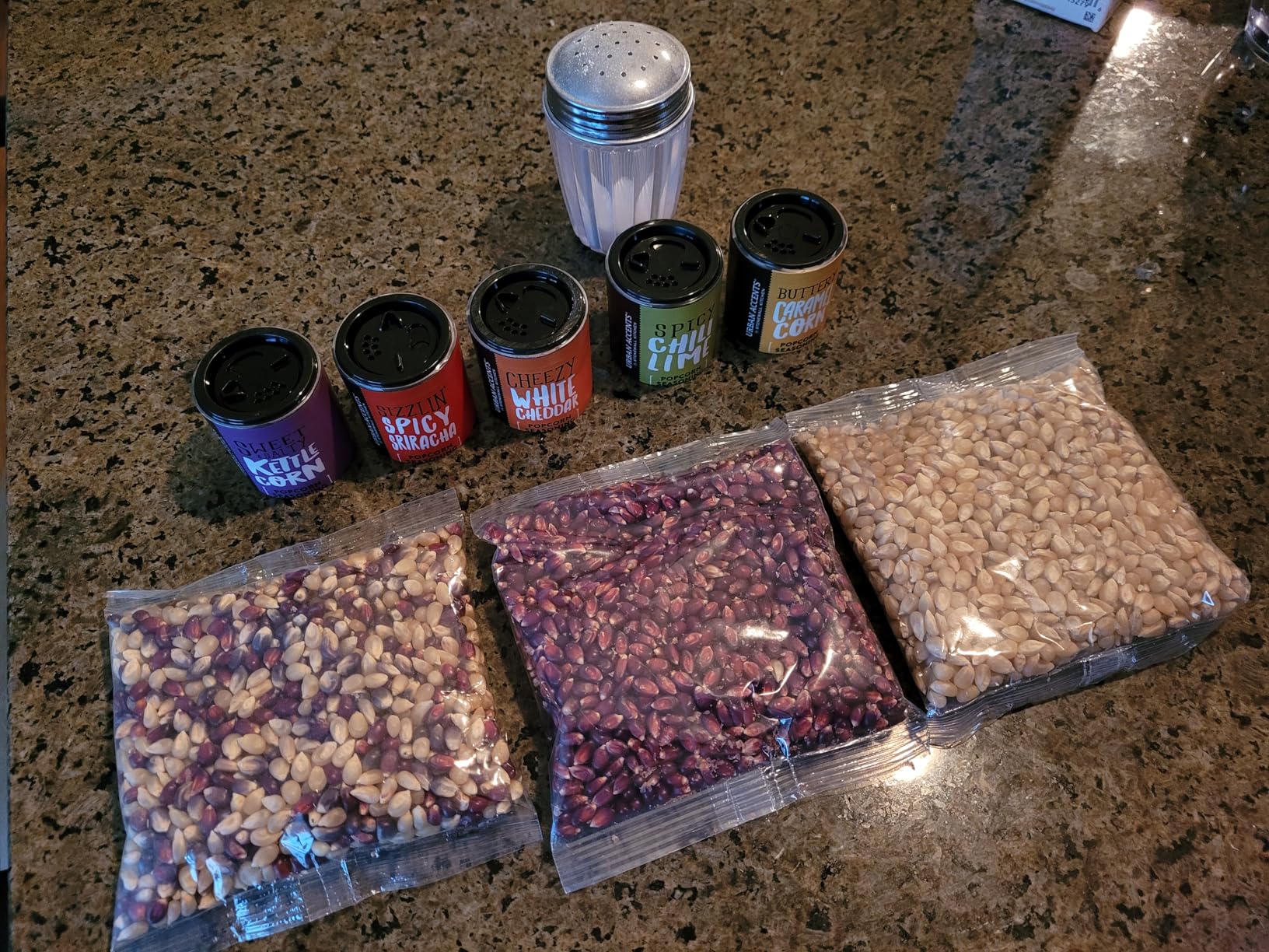 Urban Accents Movie Night Popcorn Gift Set – Includes 3 Gourmet Popcorn Kernel Varieties & 5 Flavorful Seasonings – Perfect Snack Gift Box for Parties, Holidays, or Movie Lovers - Customer Photo 4
