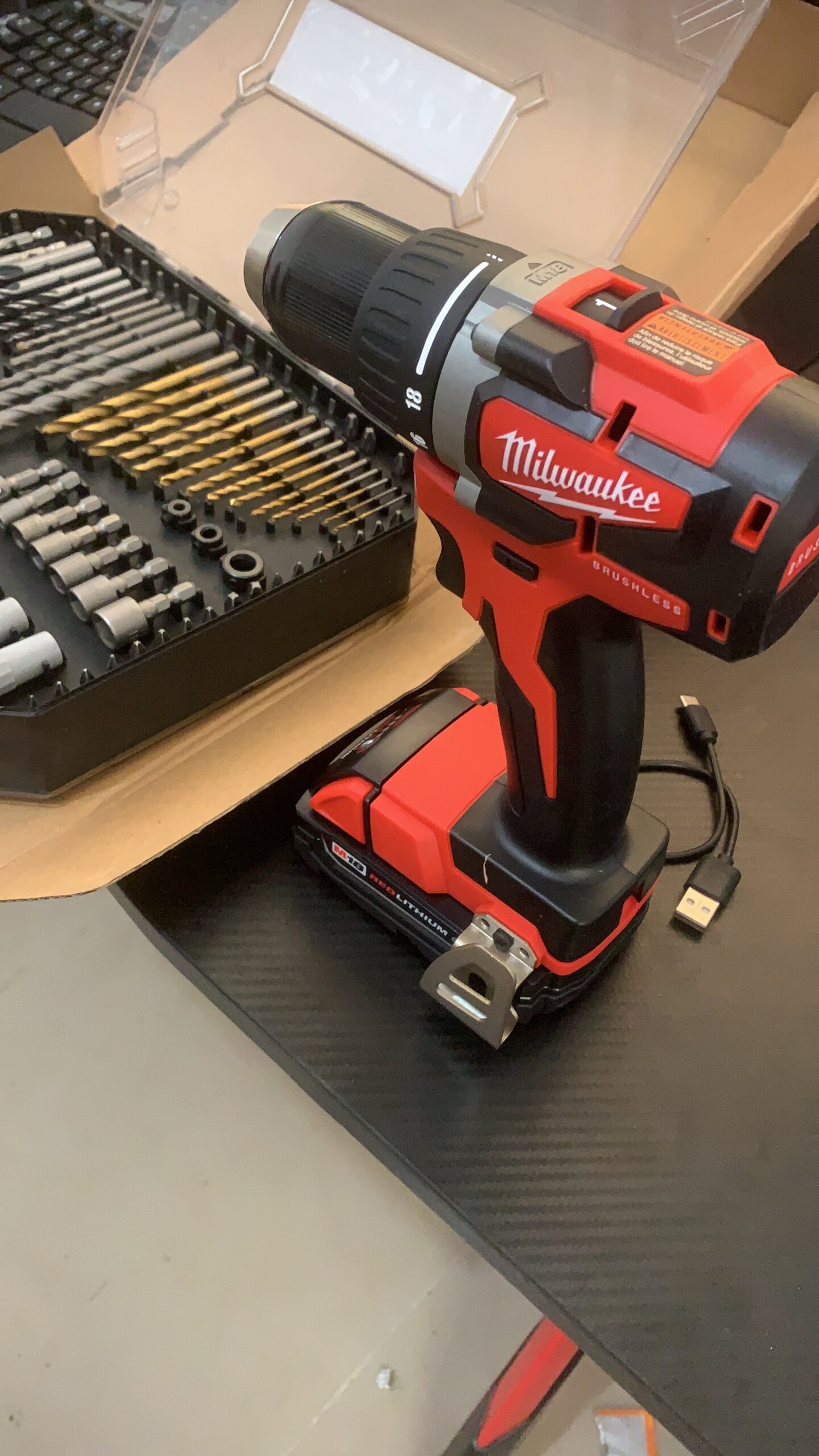 Milwaukee 2892-22CT M18 Compact Brushless 2-Tool Combo Kit, Drill Driver/Impact Driver - Customer Photo 3
