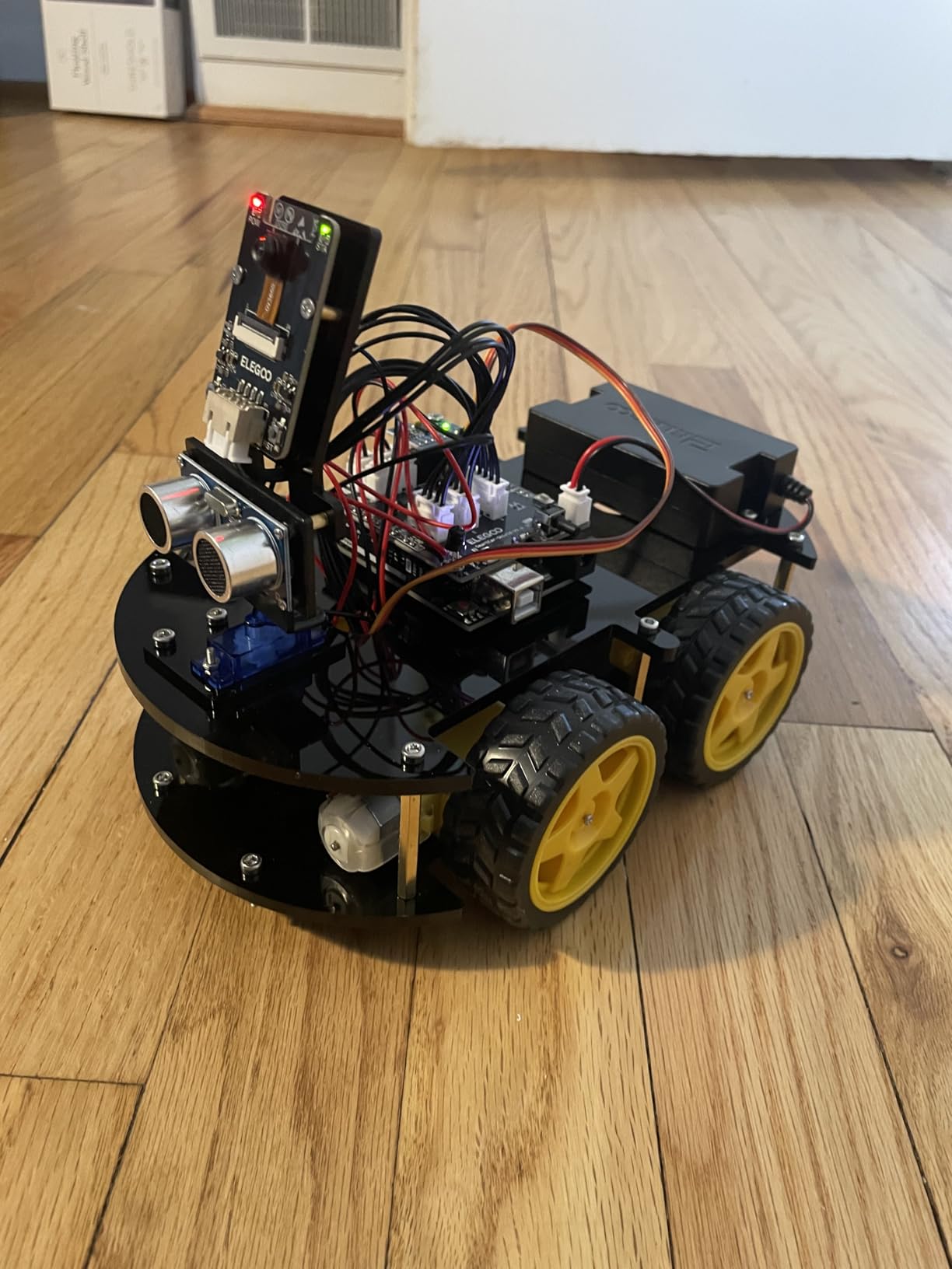 ELEGOO UNO R3 Smart Robot Car Kit V4 for Arduino Robotics for Kids Ages 8-12 12-16 STEM Science Kits Coding Gifts for 8 9 10 11 12 13 14 15 16 Year Old Boys Girls Teens Cool Engineering Building Toys - Customer Photo 1