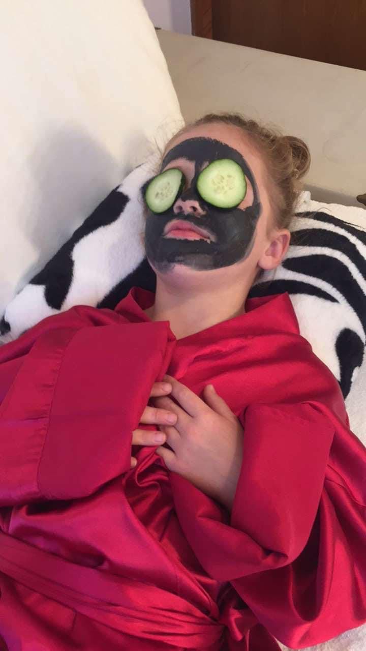 Cleverfy Shower Steamers Aromatherapy – Stocking Stuffers for Teen Girls, Women and Wife – Christmas Gifts for Teens and Women – White Elephant Gifts for Adults – 6 Tablets - Customer Photo 1