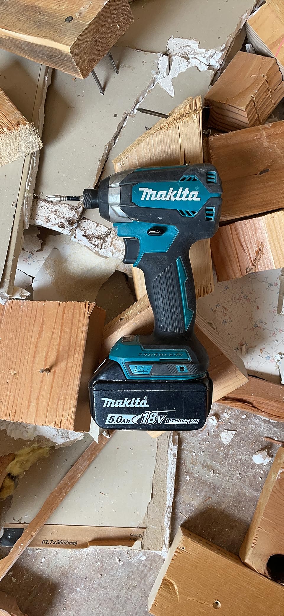 Makita XT269T 18V LXT Lithium-Ion Brushless Cordless 2-Pc. Combo Kit (5.0Ah) Customer Review Makita XT269T 18V LXT Lithium-Ion Brushless Cordless 2-Pc. Combo Kit (5.0Ah) - Customer Photo 2