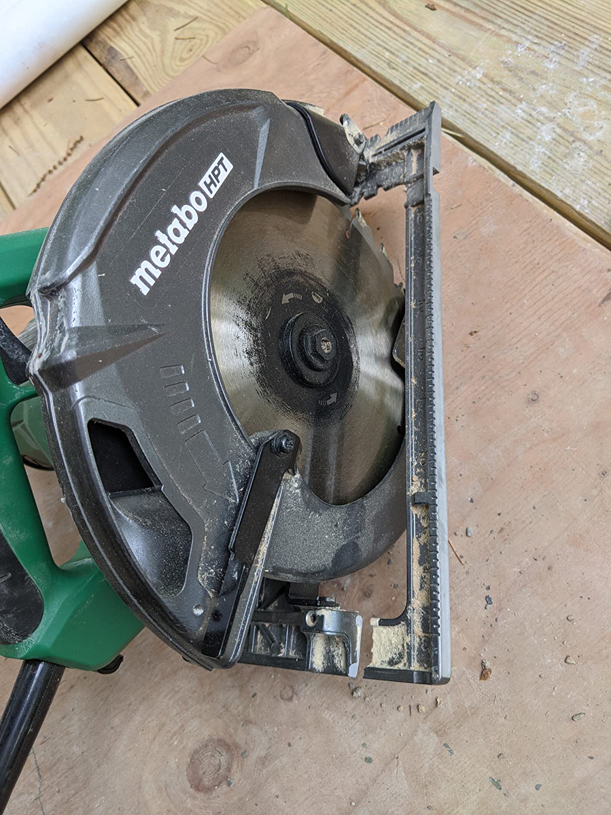 Metabo HPT 7-1/4-Inch Circular Saw Kit | 6,000 Rpm, 15-Amp Motor | Integrated Dust Blower | 24T Premium Framing/Ripping Blade | Single Handed Bevel Adjustment | C7SB3 - Customer Photo 3