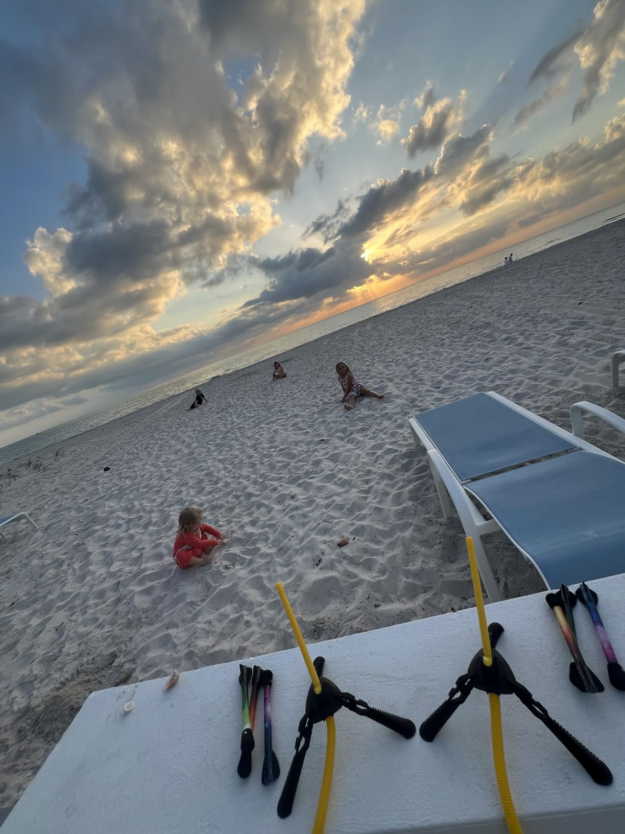 NATIONAL GEOGRAPHIC Air Rocket Toy – Ultimate LED Rocket Launcher for Kids, Jump and Launch The Light Up, Air Powered, Foam Tipped Rockets up to 100 Feet - Customer Photo 2