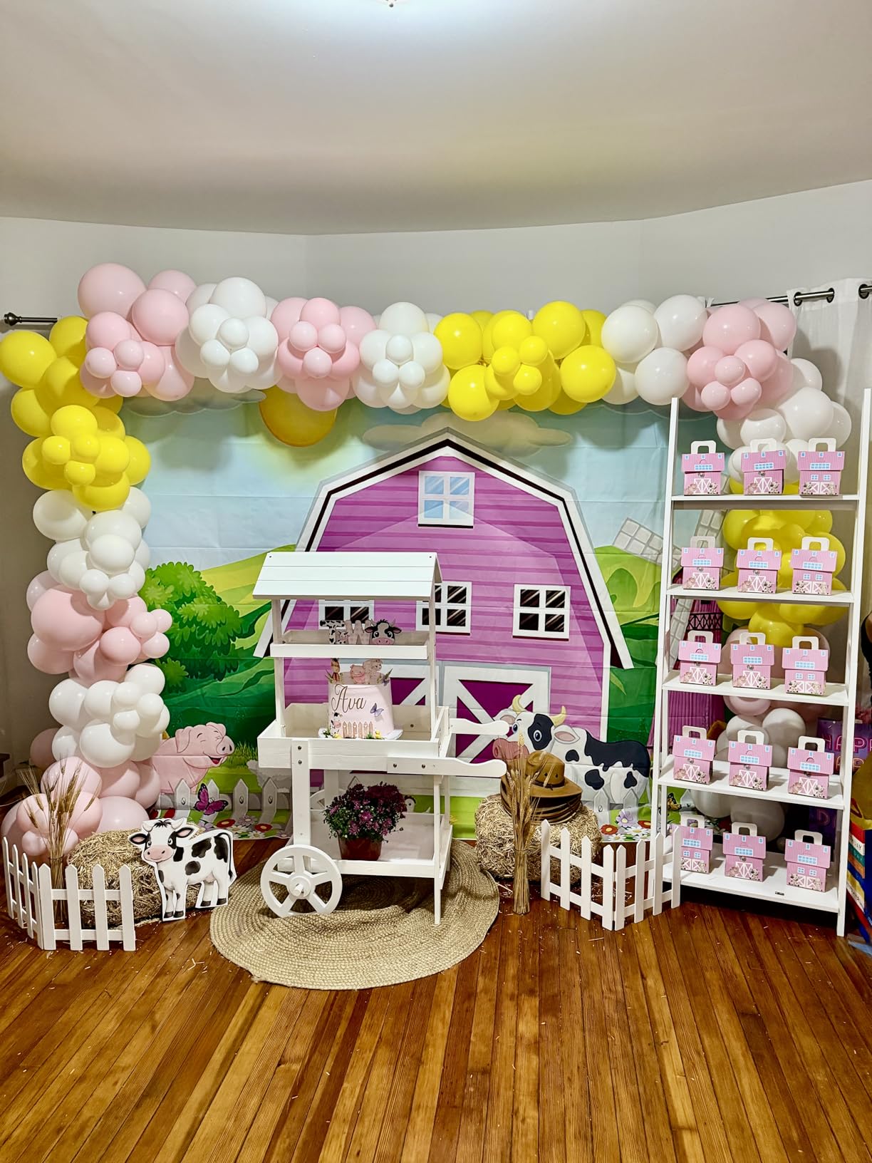 Amazon Basics Ladder Bookshelf Organizer, 5-Tier, Solid Rubberwood Frame, White Finish, 14D x 24.8W x 70.1H in - Customer Photo 1