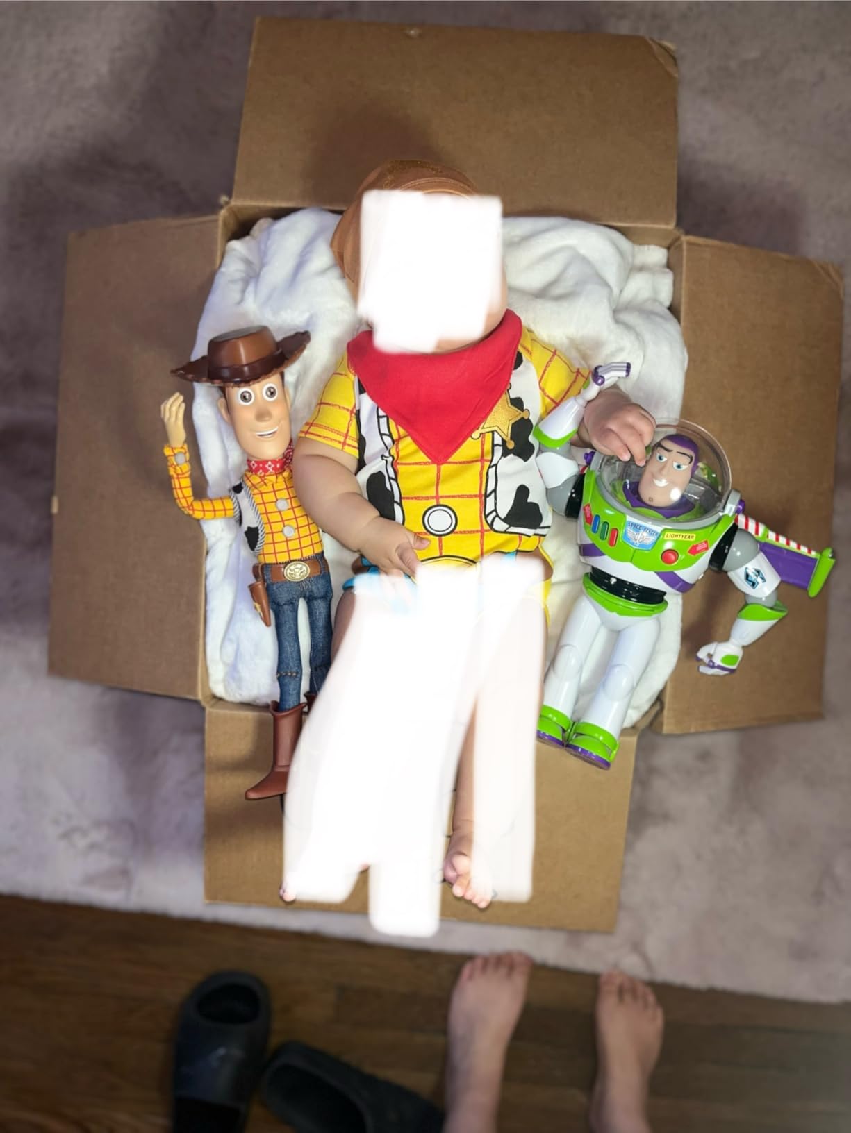 Disney Store Official Buzz Lightyear Interactive Talking Action Figure from Toy Story, Features 10+ English Phrases, Interacts with Other Figures and Toys - Customer Photo 1