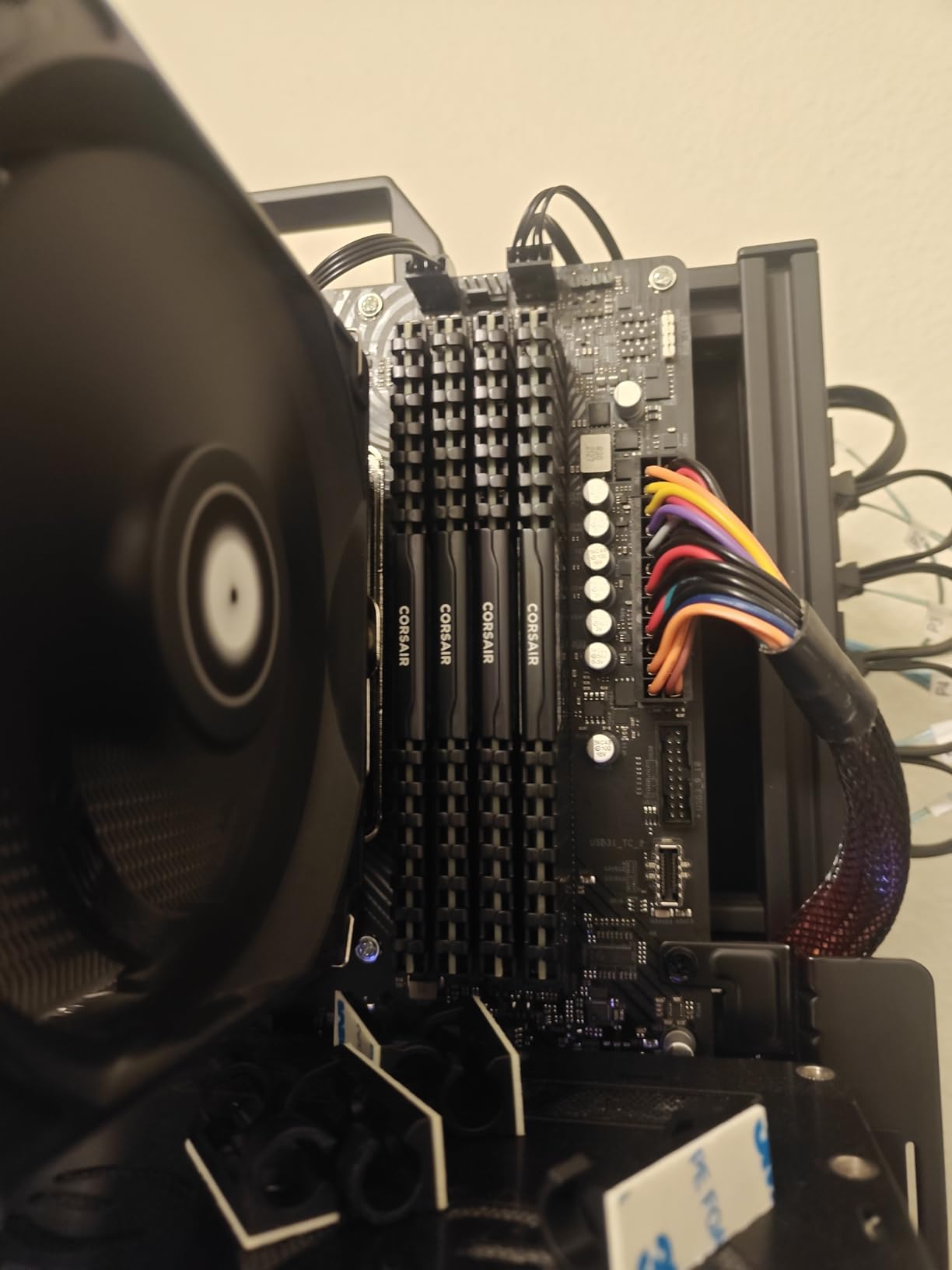 CORSAIR Vengeance LPX DDR4 RAM 32GB (2x16GB) 3200MHz CL16-20-20-38 1.35V Intel AMD Desktop Computer Memory - Black (CMK32GX4M2E3200C16) Customer Review CORSAIR Vengeance LPX DDR4 RAM 32GB (2x16GB) 3200MHz CL16-20-20-38 1.35V Intel AMD Desktop Computer Memory - Black (CMK32GX4M2E3200C16) - Customer Photo 1