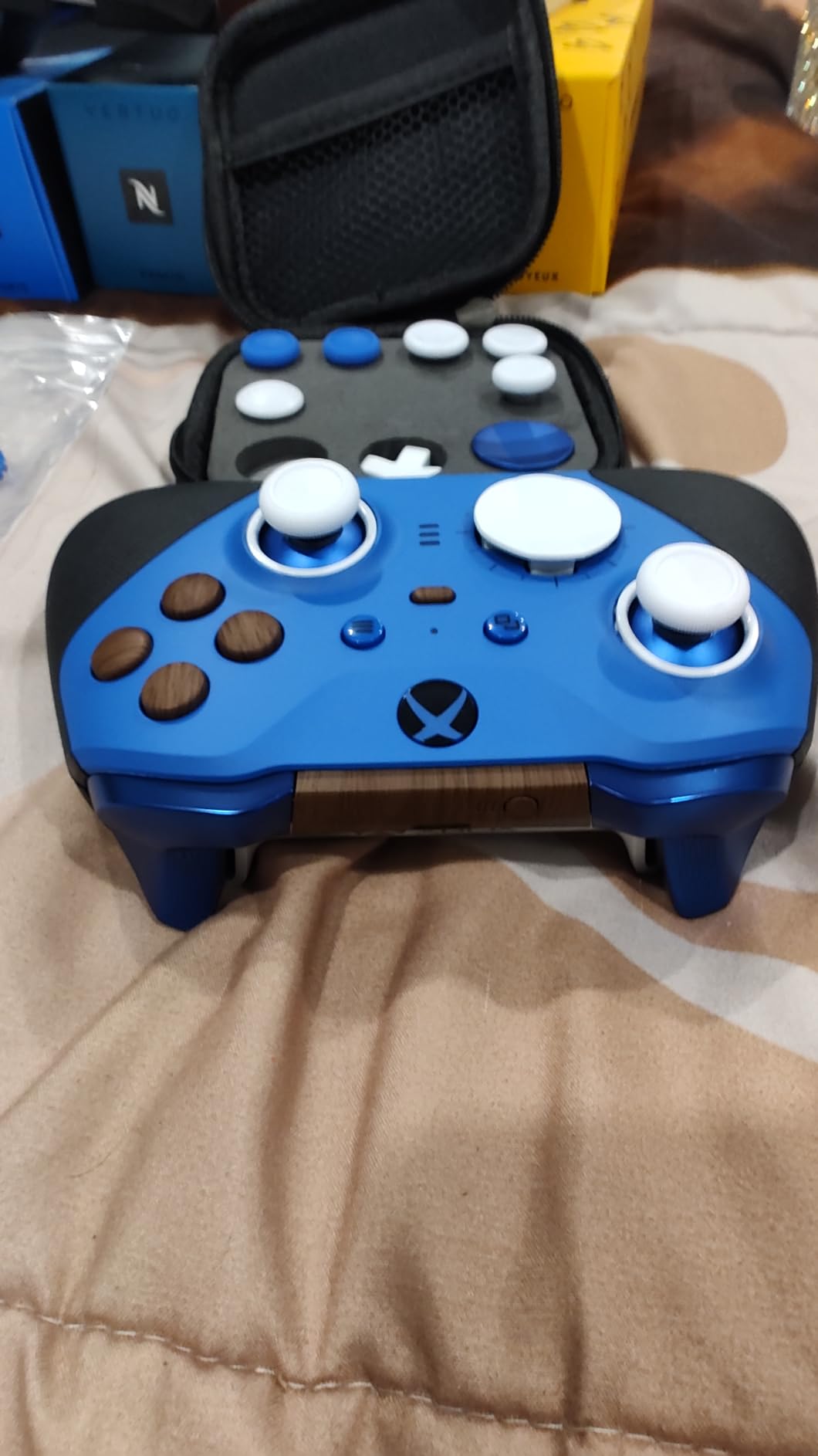 Xbox Elite Series 2 Core Wireless Gaming Controller – Black – Xbox Series X|S, Xbox One, Windows PC, Android, and iOS Customer Review Xbox Elite Series 2 Core Wireless Gaming Controller – Black – Xbox Series X|S, Xbox One, Windows PC, Android, and iOS - Customer Photo 1