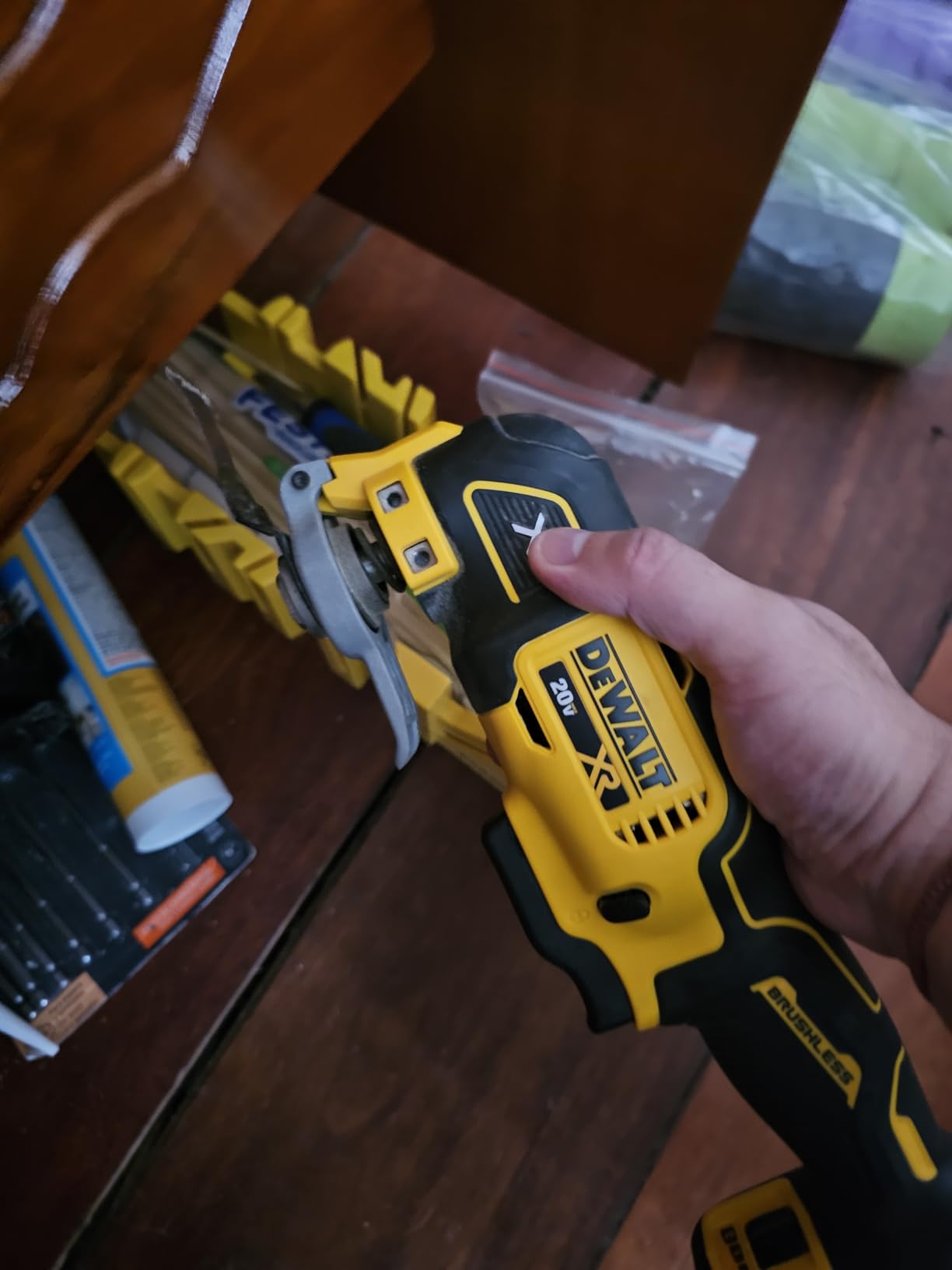 DEWALT 20V MAX XR Oscillating Multi-Tool Cordless, Variable Speed Brushless Motor Multitool with LED Light, Extended Runtime, Includes Two Wood Cutting Blades, Tool Only (DCS356B) Customer Review DEWALT 20V MAX XR Oscillating Multi-Tool Cordless, Variable Speed Brushless Motor Multitool with LED Light, Extended Runtime, Includes Two Wood Cutting Blades, Tool Only (DCS356B) - Customer Photo 1