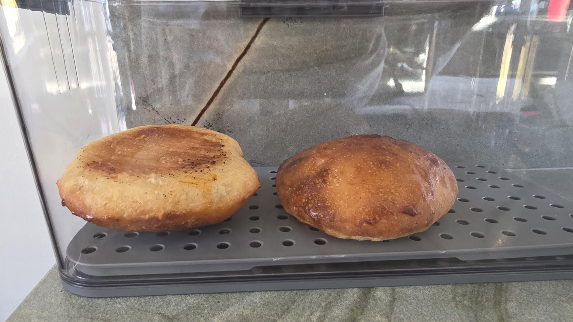 Amazon Basics Programmable Bread Maker, 2 Pound Non-Stick Automatic Bread Making Machine, 14 Settings for Breads, Doughs, Gluten-Free Options and More, LCD Display, Black - Customer Photo 1