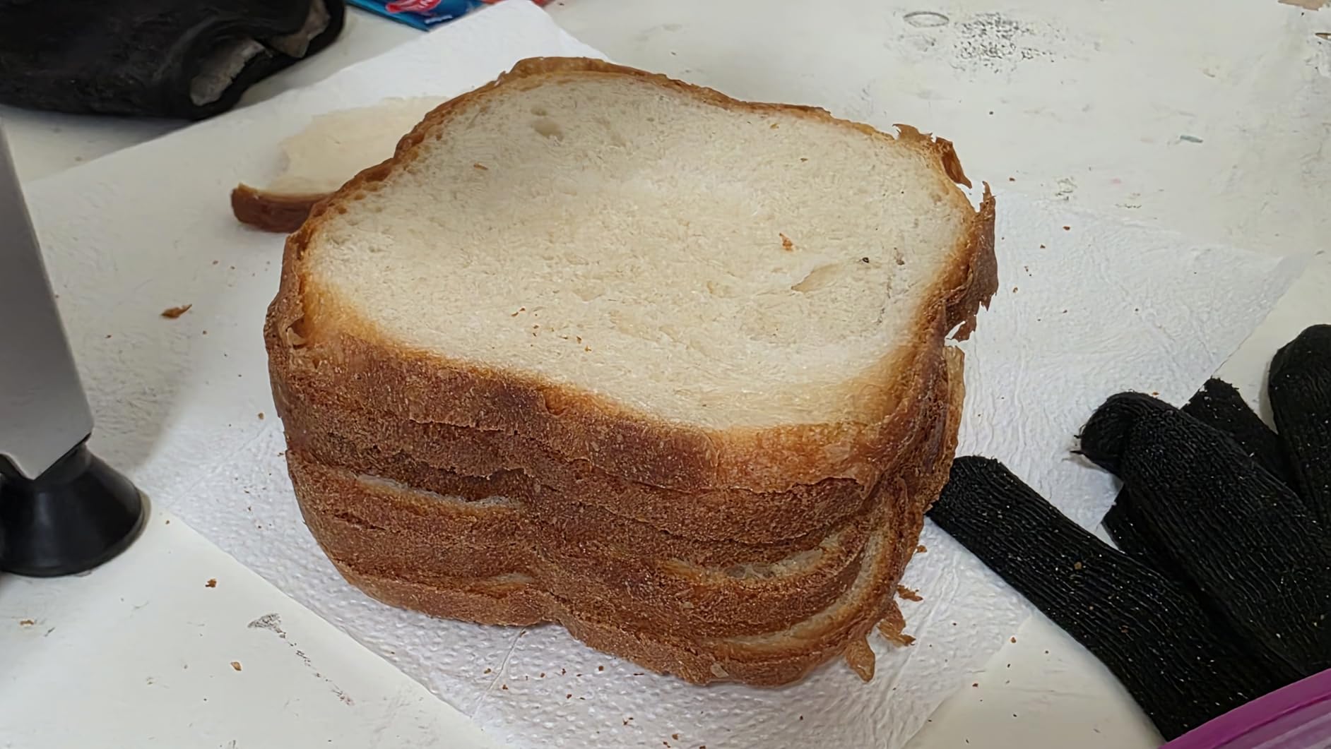 Amazon Basics Programmable Bread Maker, 2 Pound Non-Stick Automatic Bread Making Machine, 14 Settings for Breads, Doughs, Gluten-Free Options and More, LCD Display, Black - Customer Photo 2