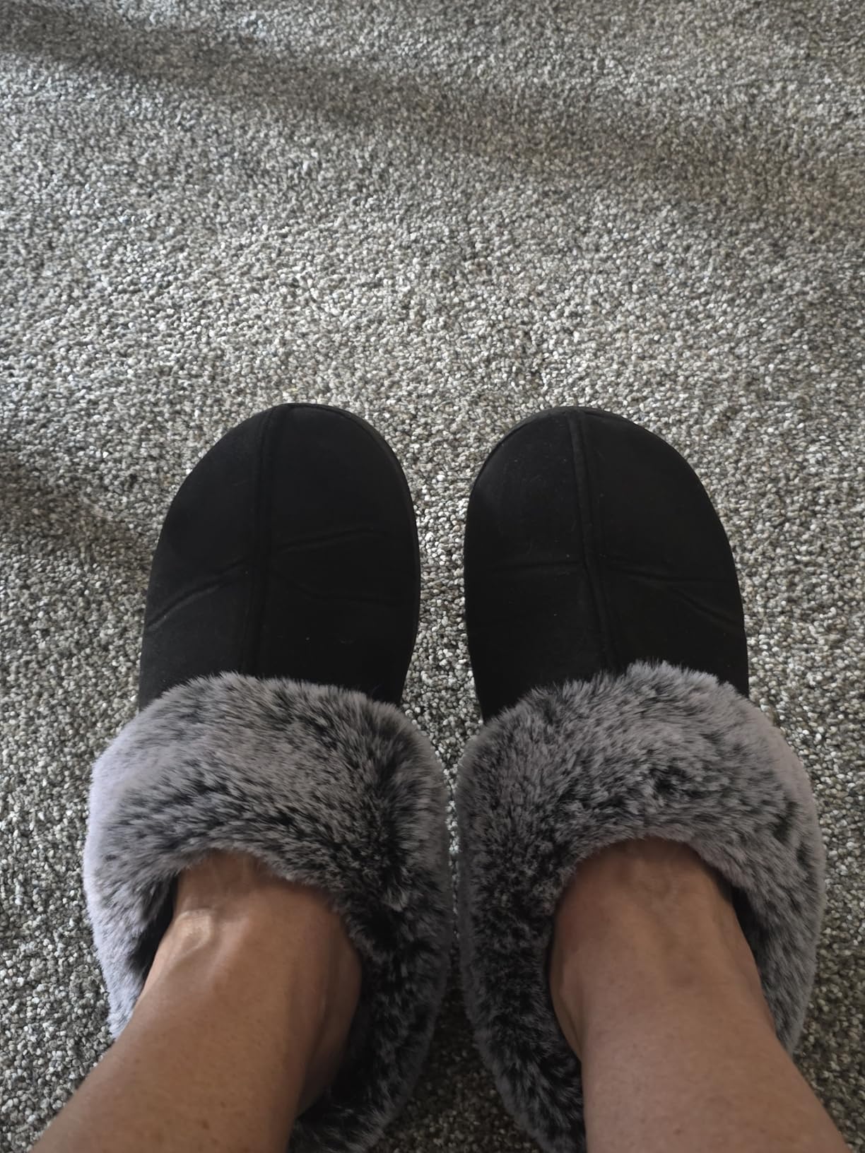 HomeTop Women's Classic Microsuede Memory Foam Slippers Durable Rubber Sole with Warm Faux Fur Collar - Customer Photo 3