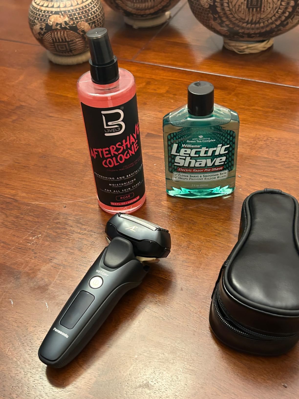 Panasonic Electric Razor for Men, Electric Shaver for Men, ARC5 with Premium Automatic Cleaning and Charging Station, Wet Dry Shaver, Cordless Razor, with Pop-Up Trimmer ES-LV97-K, Black - Customer Photo 1