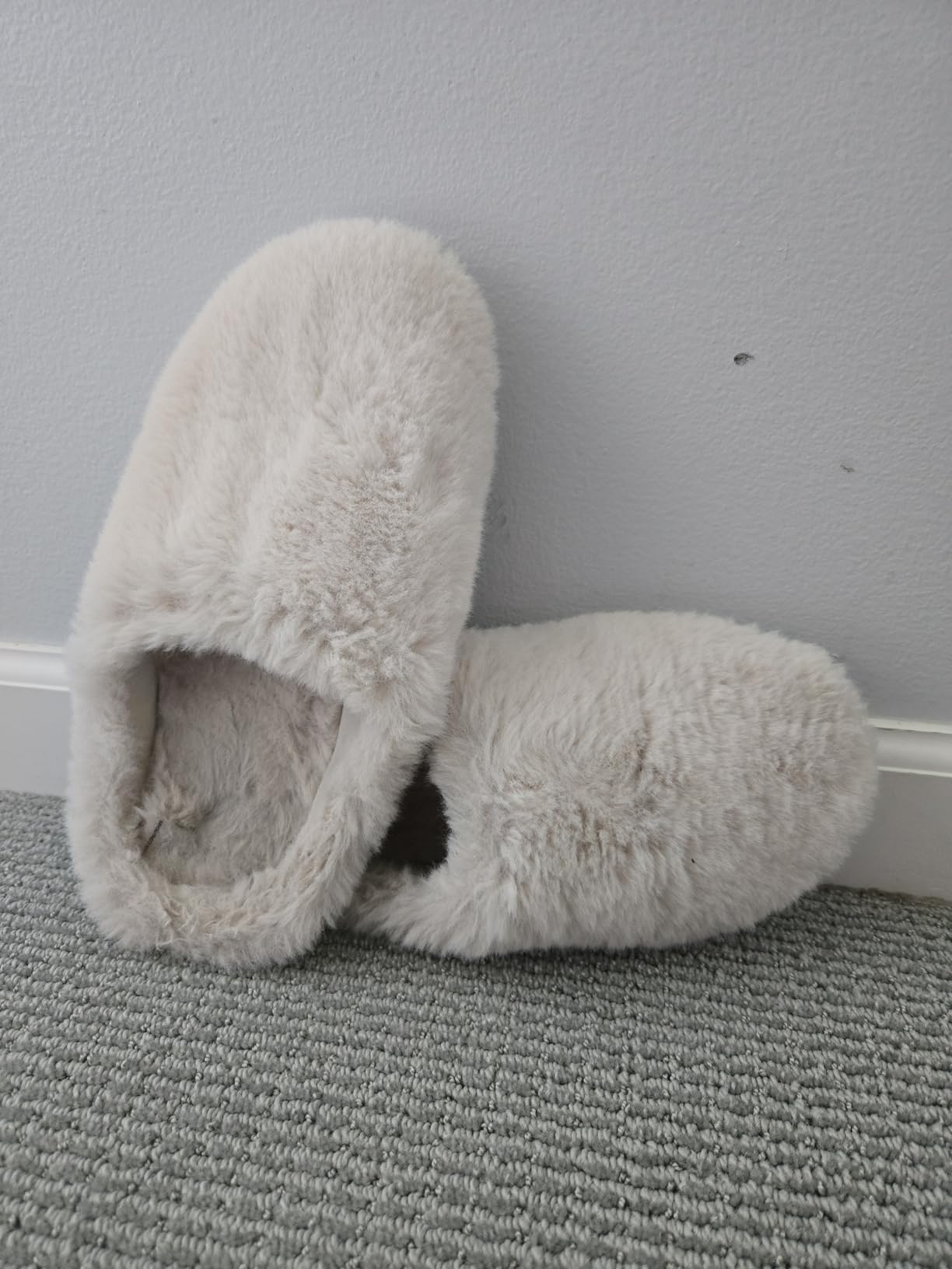 DREAM PAIRS Women's Plush Fuzzy Slip on Indoor Outdoor Winter House Slippers - Customer Photo 2