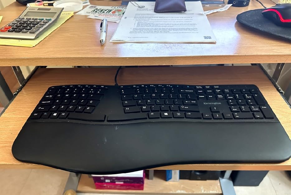Kensington Pro Fit Ergonomic Wired Keyboard- Black (K75400US) Customer Review Kensington Pro Fit Ergonomic Wired Keyboard- Black (K75400US) - Customer Photo 1