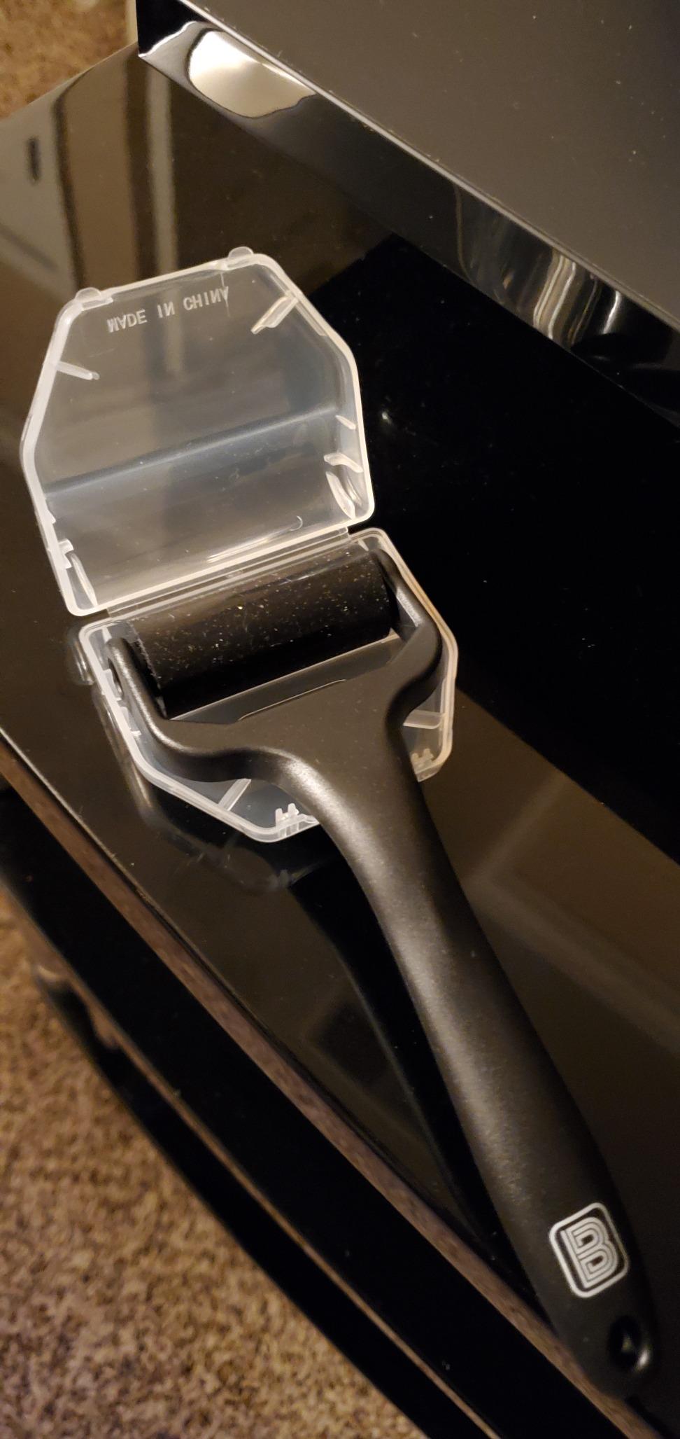 Big Fudge Record Pal, Vinyl Roller Cleaner. Black Vinyl Record Cleaner in Gift Pack. Silicone Lint Roller for LP Records, Anti-Static Record Duster. - Customer Photo 2