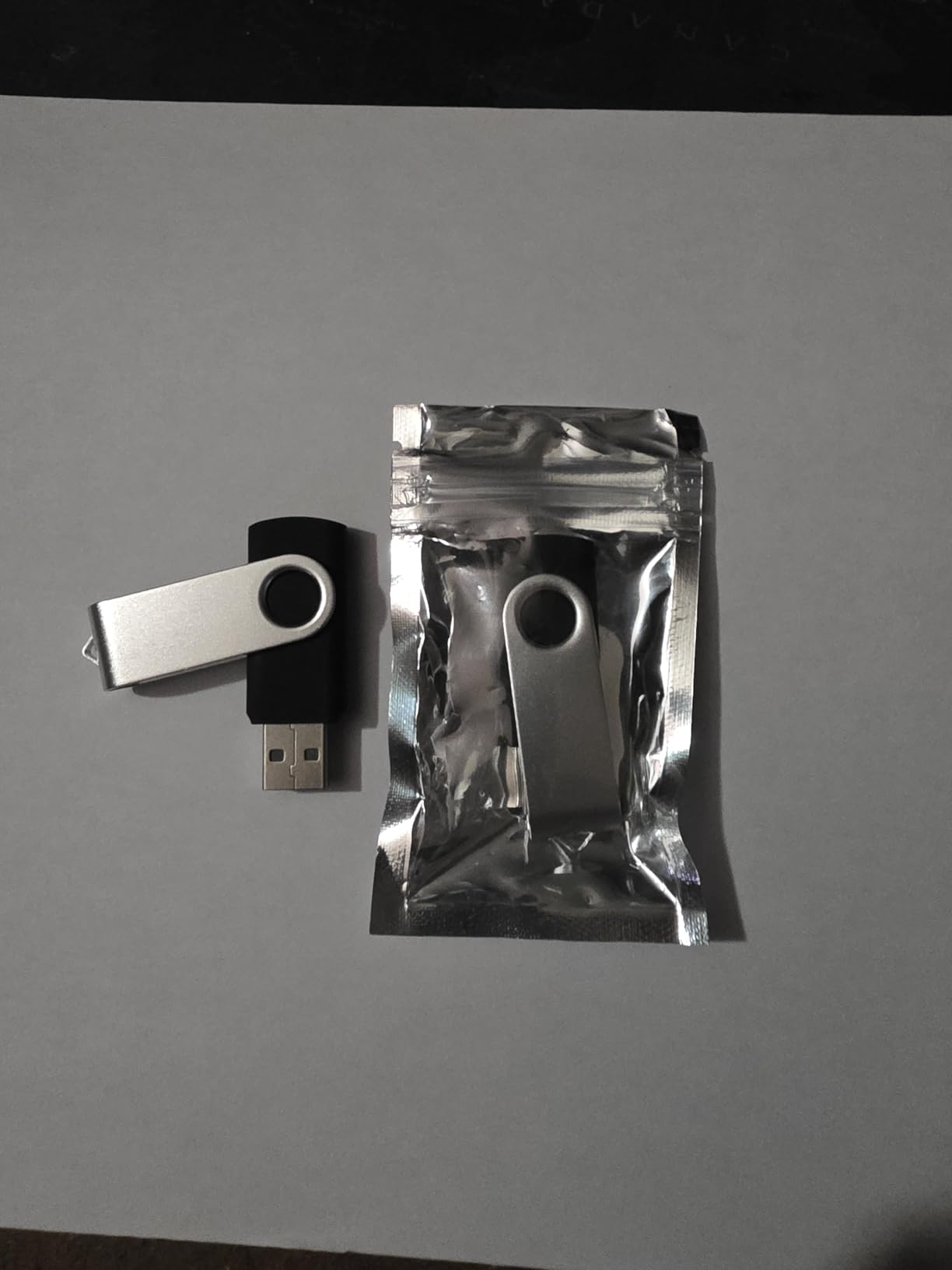 2 Pack 64GB USB Flash Drive USB 2.0 Thumb Drives Jump Drive Fold Storage Memory Stick Swivel Design - Black Customer Review 2 Pack 64GB USB Flash Drive USB 2.0 Thumb Drives Jump Drive Fold Storage Memory Stick Swivel Design - Black - Customer Photo 1