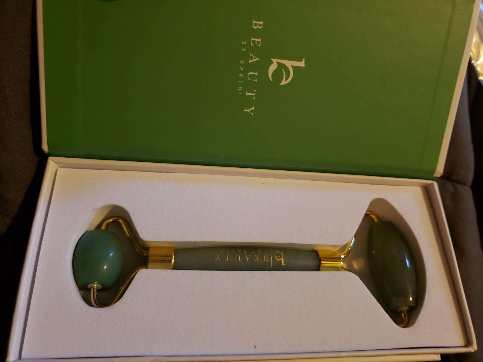 Jade Roller for Face - Smoothes Fine Lines & Wrinkles, Stocking Stuffers for Women, Massager Skin Care Tools with Small Eye Roller for Puffy Eyes, De-Puffing & Firming Facial Tool, Self Care Gifts - Customer Photo 2