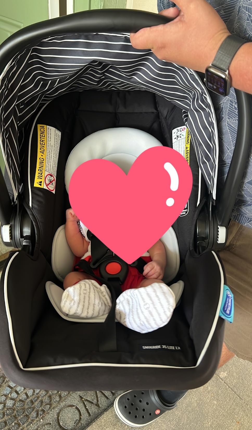 Graco SnugRide Lite LX Infant Car Seat, Lightweight Rear-Facing Seat for Babies 4–30 lb, 4-Position Adjustable Base, LATCH Installation & ProtectPlus Engineered, Studio - Customer Photo 2