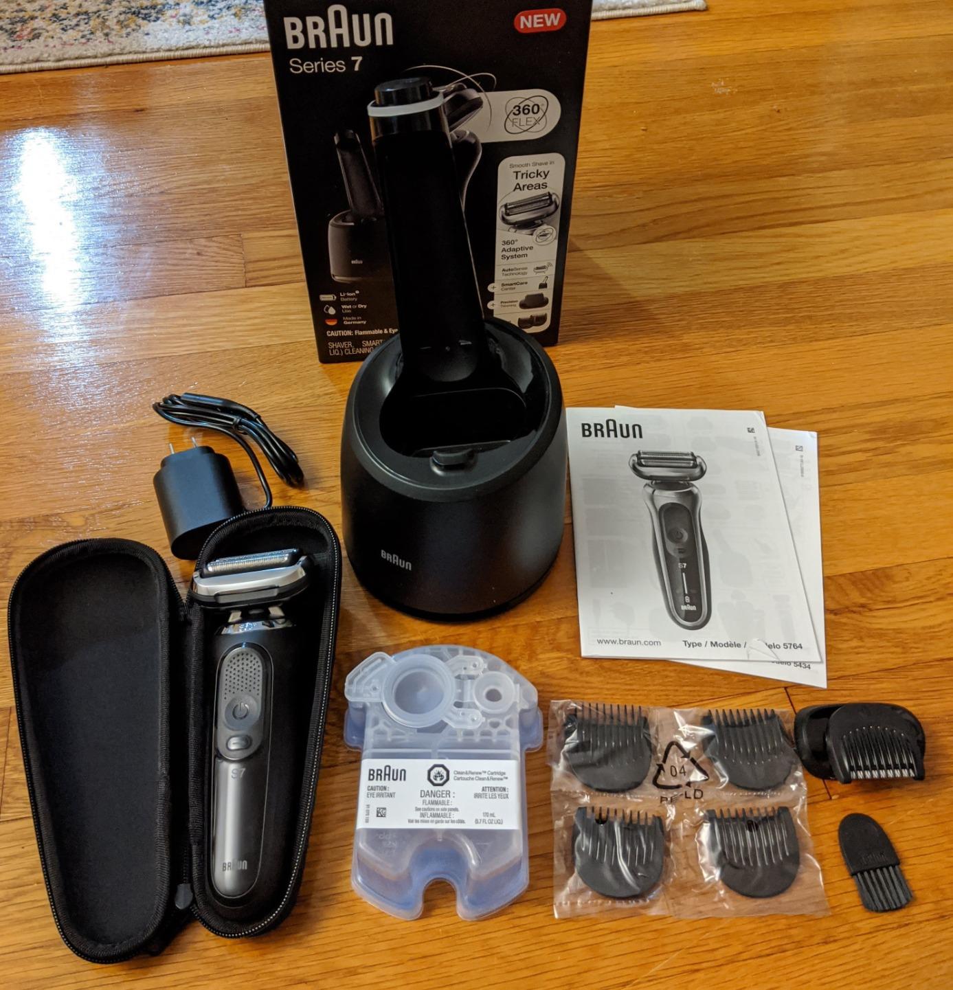Braun Series 7 7075cc Electric Razor for Men with SmartCare Center, Beard Trimmer, Wet & Dry, Rechargeable, Cordless Foil Shaver, Black - Customer Photo 2