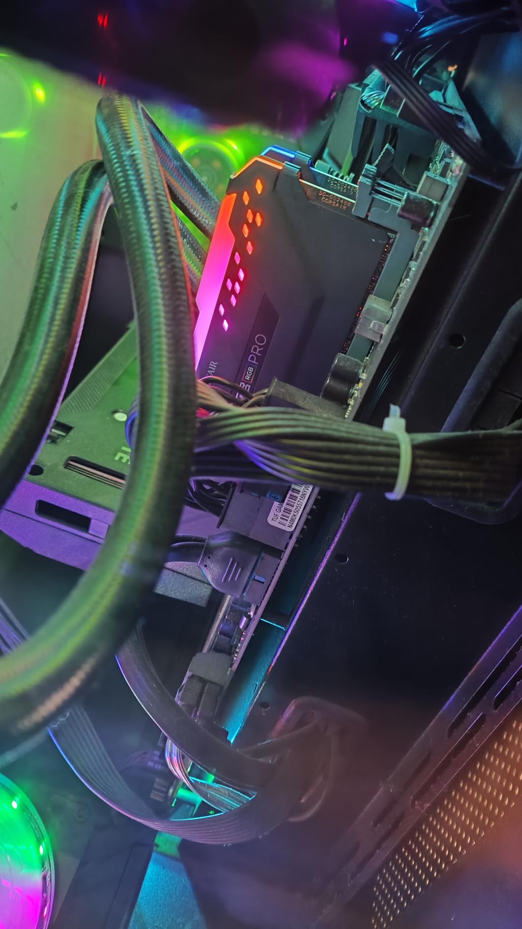 CORSAIR Vengeance RGB PRO DDR4 RAM 32GB (2x16GB) 3600MHz CL18-22-22-42 1.35V Intel AMD Desktop Computer Memory - Black (CMW32GX4M2D3600C18) Customer Review CORSAIR Vengeance RGB PRO DDR4 RAM 32GB (2x16GB) 3600MHz CL18-22-22-42 1.35V Intel AMD Desktop Computer Memory - Black (CMW32GX4M2D3600C18) - Customer Photo 2