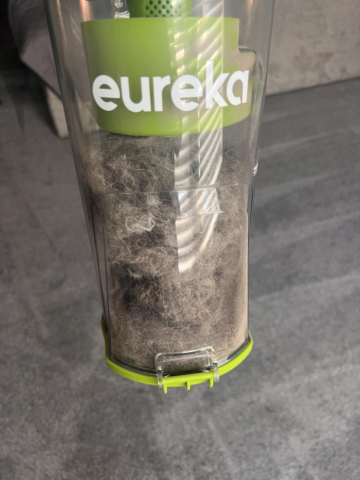 Eureka Airspeed Ultra-Lightweight Compact Bagless Upright Vacuum Cleaner, NEU10AE4, Green - Customer Photo 2
