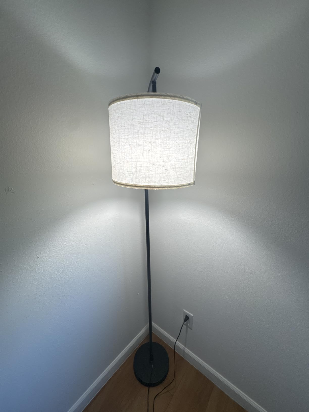 addlon Floor Lamp for Living Room with 3 Color Temperatures, Standing lamp with Linen lampshade for Bedroom, Office, Lamps with 9W LED Bulb Included - Black with Beige Lampshade Customer Review addlon Floor Lamp for Living Room with 3 Color Temperatures, Standing lamp with Linen lampshade for Bedroom, Office, Lamps with 9W LED Bulb Included - Black with Beige Lampshade - Customer Photo 2