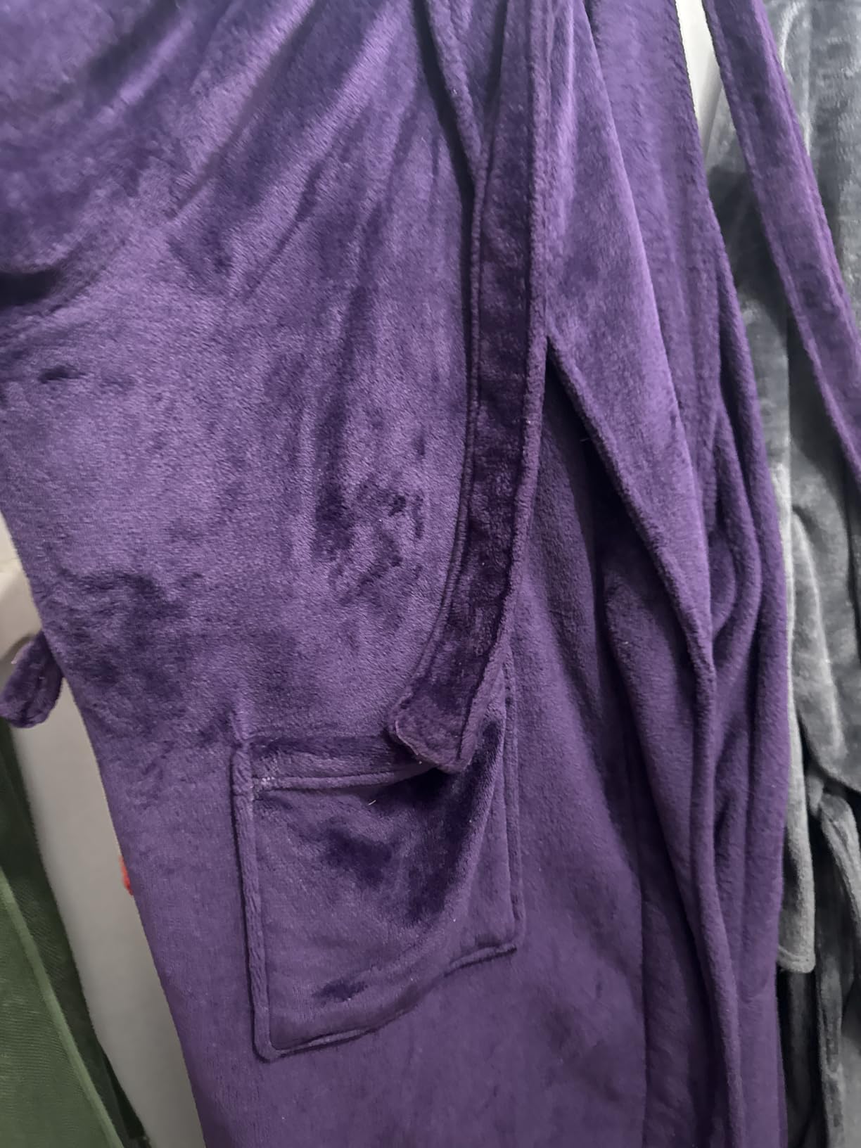 NY Threads Premium Womens Robe with Hood, Plush Fleece Long Bath Robe for Women, Fluffy Soft Women's Bathrobe Customer Review NY Threads Premium Womens Robe with Hood, Plush Fleece Long Bath Robe for Women, Fluffy Soft Women's Bathrobe - Customer Photo 2