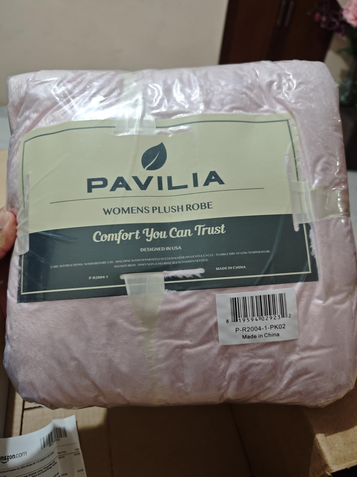 PAVILIA Premium Womens Plush Soft Robe Fluffy, Warm, Fleece Sherpa Shaggy Bathrobe Customer Review PAVILIA Premium Womens Plush Soft Robe Fluffy, Warm, Fleece Sherpa Shaggy Bathrobe - Customer Photo 1