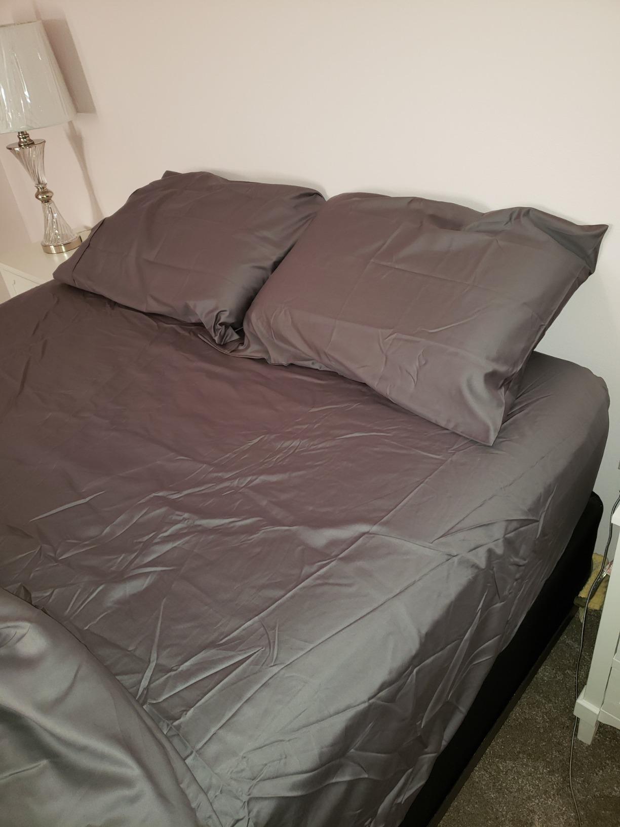 Threadmill Luxury 100% Cotton King Sheets - 800 Thread Count Jacquard Celine Dark Grey, Better Than Egyptian Cotton,4 Pc Striped Bed Set, Damask Sheets, Fits 16'' Deep Pocket - Customer Photo 3