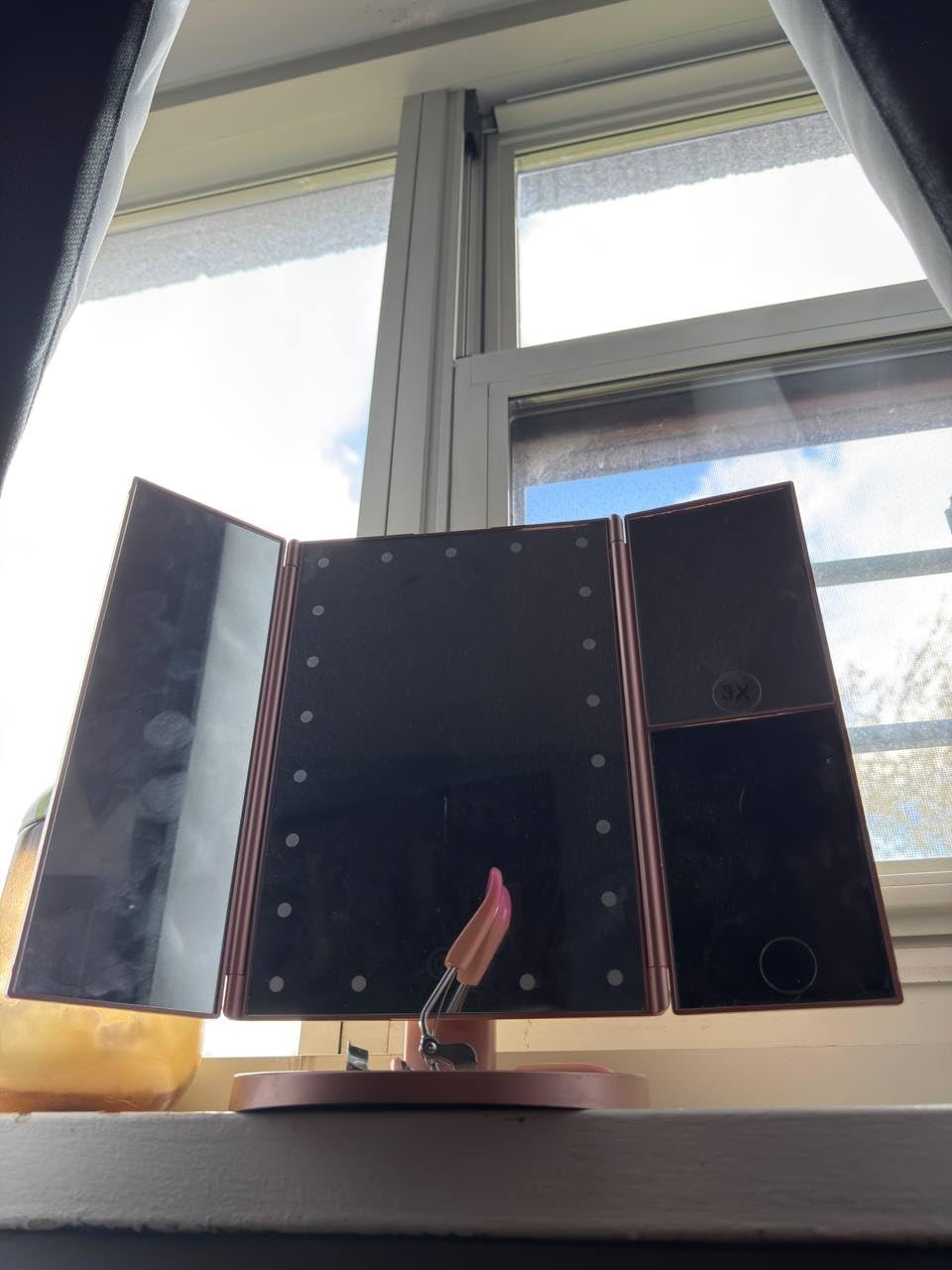 WEILY Makeup Mirror with 21 LED Lights,Two Power Supply Modes, Adjustable Touch Screen and 1x/2x/3x Magnification Tri-Fold Vanity Mirror,Chargeable Travel Cosmetic Mirror for Desktop (Black) - Customer Photo 2