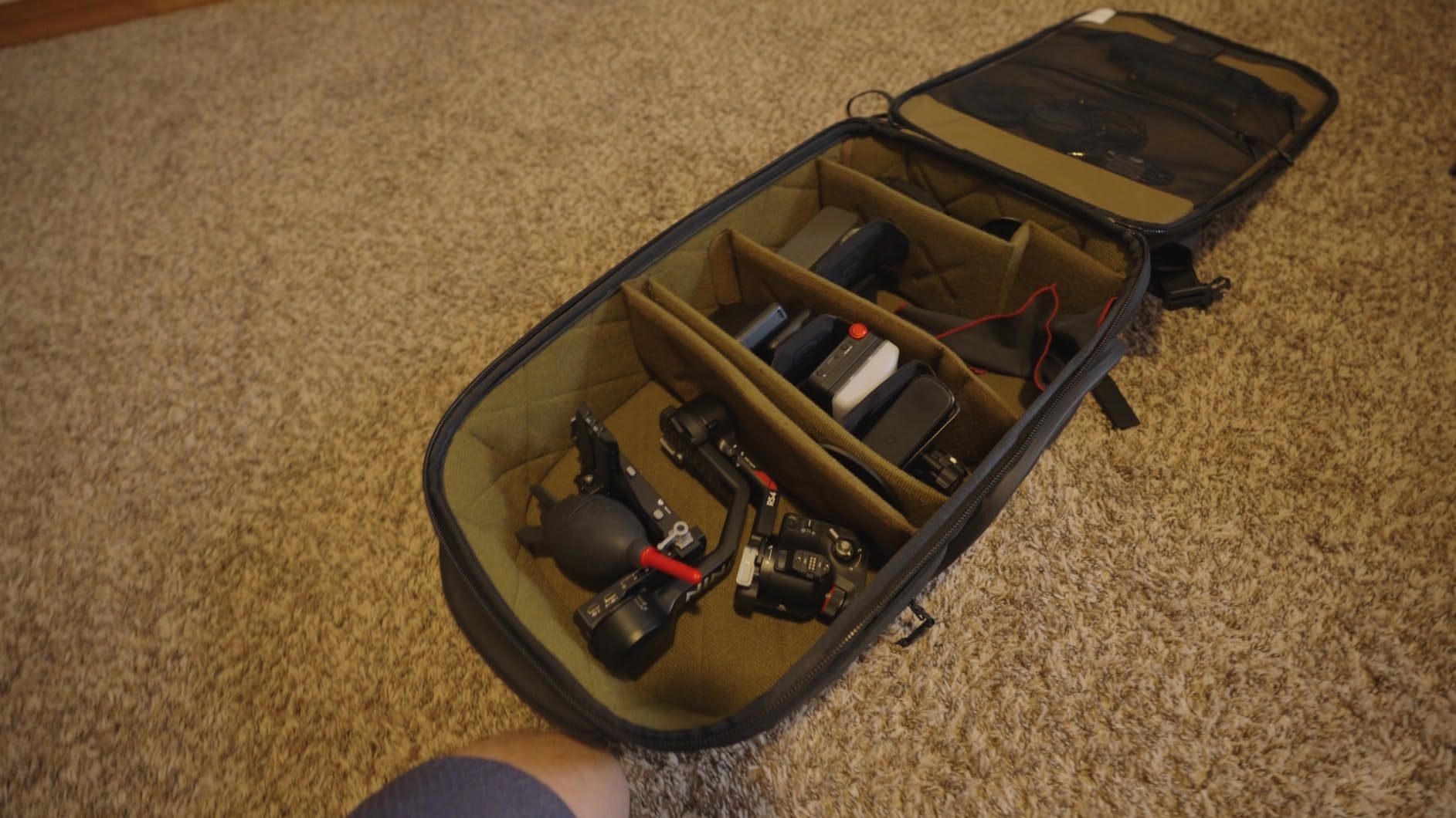 NOMATIC McKinnon Camera Pack- Travel Camera Bag by Peter McKinnon for Photographers, DSLR Camera Backpack for Men and Women - Customer Photo 3