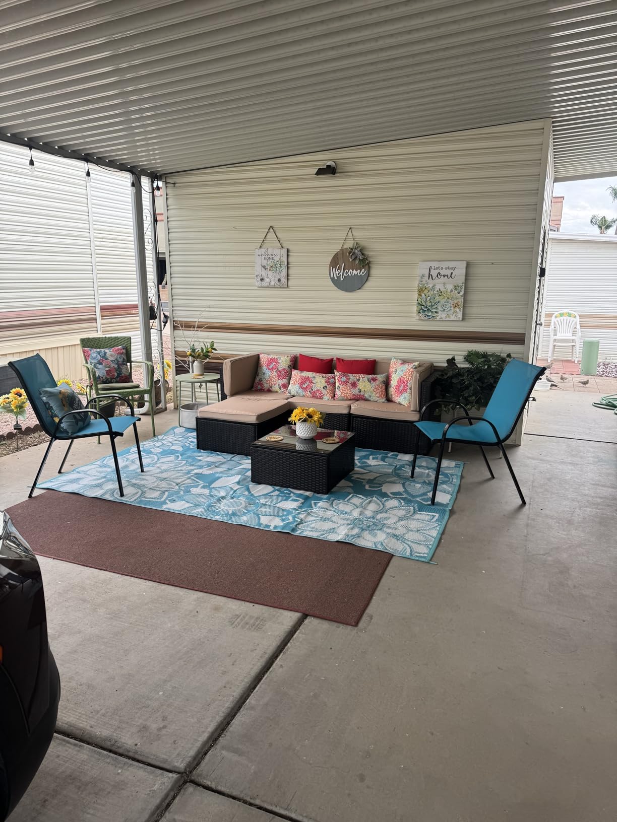 Vongrasig 5 Piece Patio Furniture Sets, Outdoor Patio Set Sectional Sofa, All-Weather PE Rattan Outdoor Couch with Ottoman, Glass Table for Garden, Backyard, Porch, Beige - Customer Photo 2