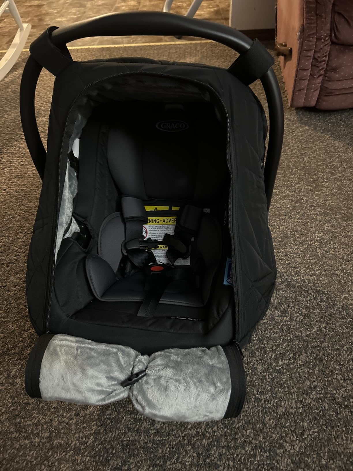 Graco SnugRide SnugFit Infant Car Seat, Baby Car Seat with Anti Rebound Bar for Extra Safety, No-Rethread Harness, LATCH Equipped Carseat, Baby Essentials, Gift for New Parents, Gotham - Customer Photo 2