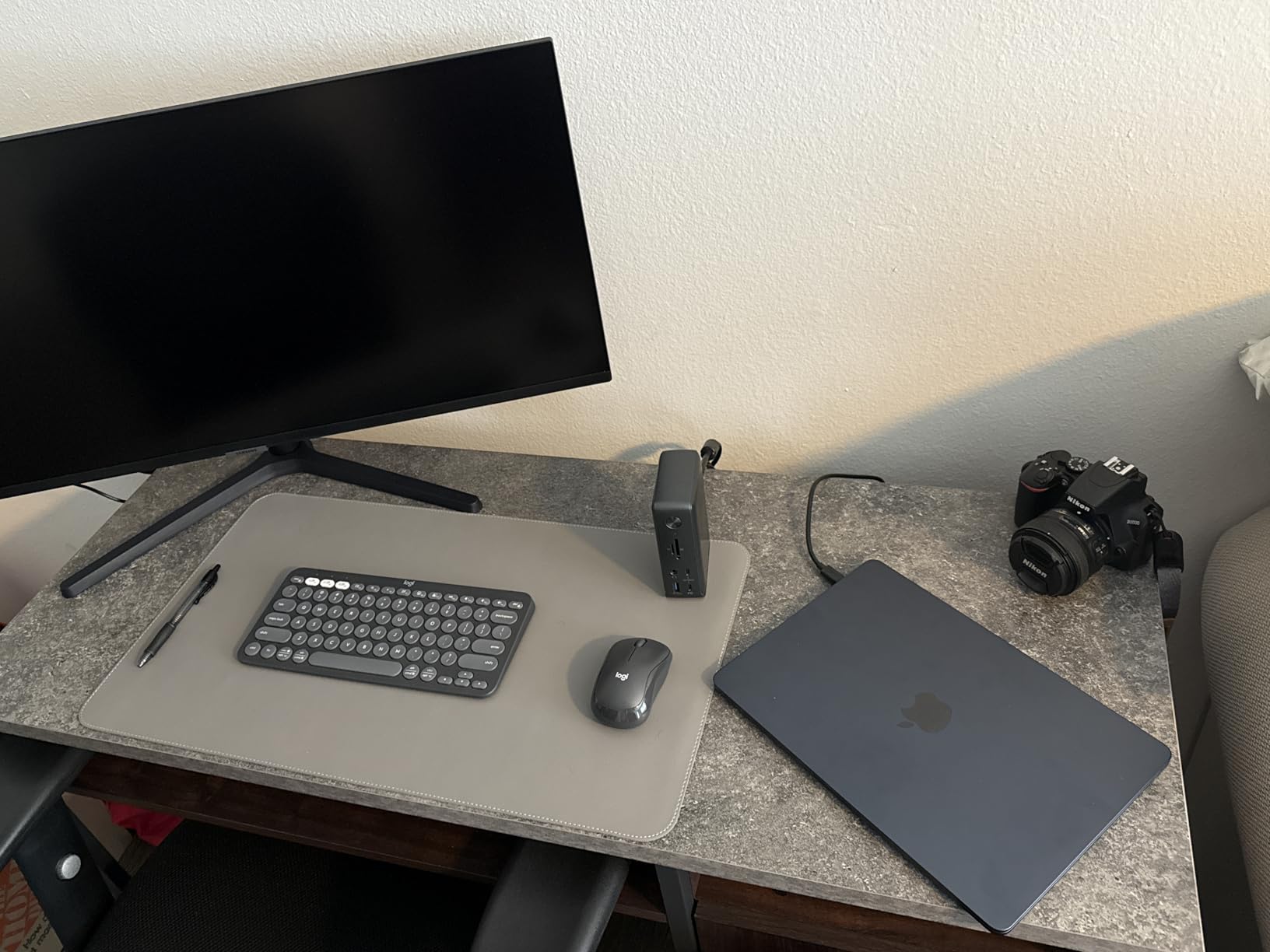 Anker Laptop Docking Station, 13-in-1 USB-C Docking Station, Triple Display with 2xHDMI and 1xDP, 10 Gbps USB-C and 5 Gbps USB-A Data, Ethernet, Audio, SD, 85W Charging for Dell, HP, Lenovo and More Customer Review Anker Laptop Docking Station, 13-in-1 USB-C Docking Station, Triple Display with 2xHDMI and 1xDP, 10 Gbps USB-C and 5 Gbps USB-A Data, Ethernet, Audio, SD, 85W Charging for Dell, HP, Lenovo and More - Customer Photo 1