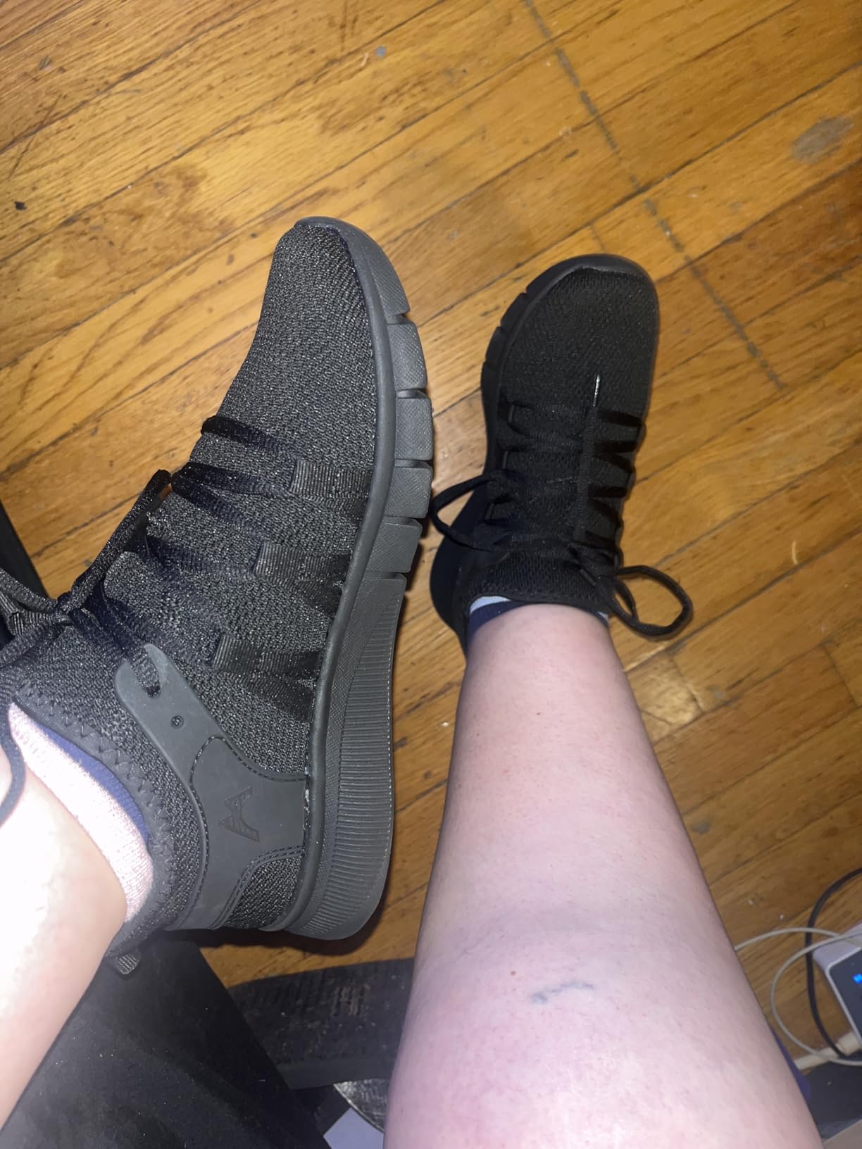 INZCOU Running Shoes Lightweight Tennis Shoes Non Slip Gym Workout Shoes Breathable Mesh Walking Sneakers - Customer Photo 1