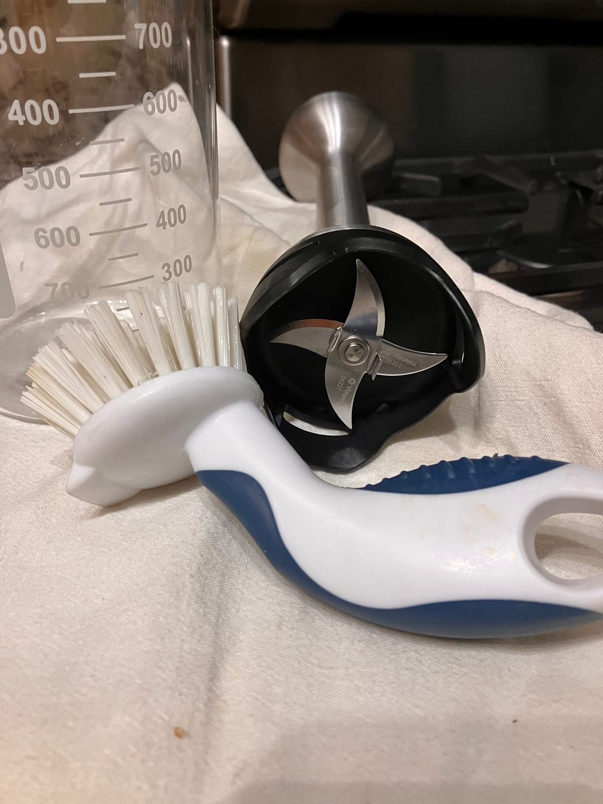 Vitamix 5-Speed Immersion Blender, Professional-Grade Hand Blender with 625-Watt Motor and Stainless-Steel Blade, Stainless Steel/Black - Customer Photo 1