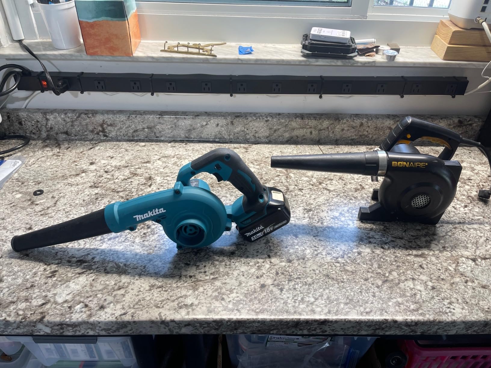 Makita DUB185Z Cordless Handheld Leaf Blower Powered by 18V LXT Li-Ion Battery Customer Review Makita DUB185Z Cordless Handheld Leaf Blower Powered by 18V LXT Li-Ion Battery - Customer Photo 1