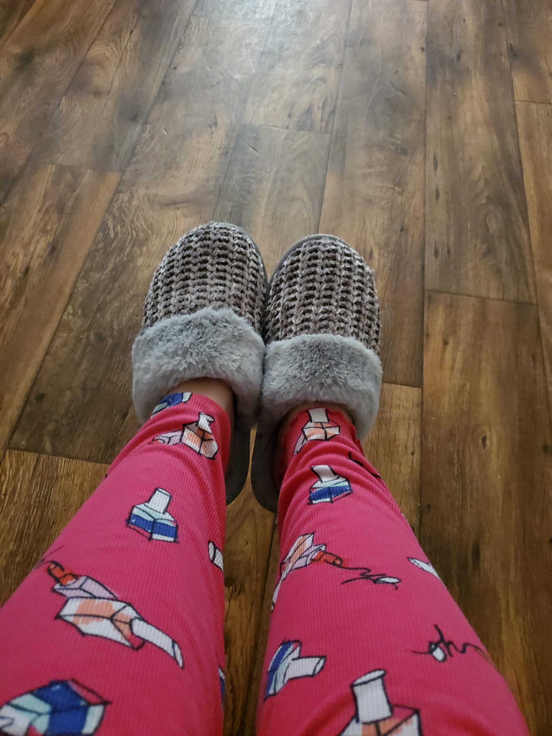 LUBOT Women's Fuzzy Slippers Furry Cozy Memory Foam Slippers Fluffy Plush Faux Fur Lined Anti-Skid House Shoes Indoor - Customer Photo 2