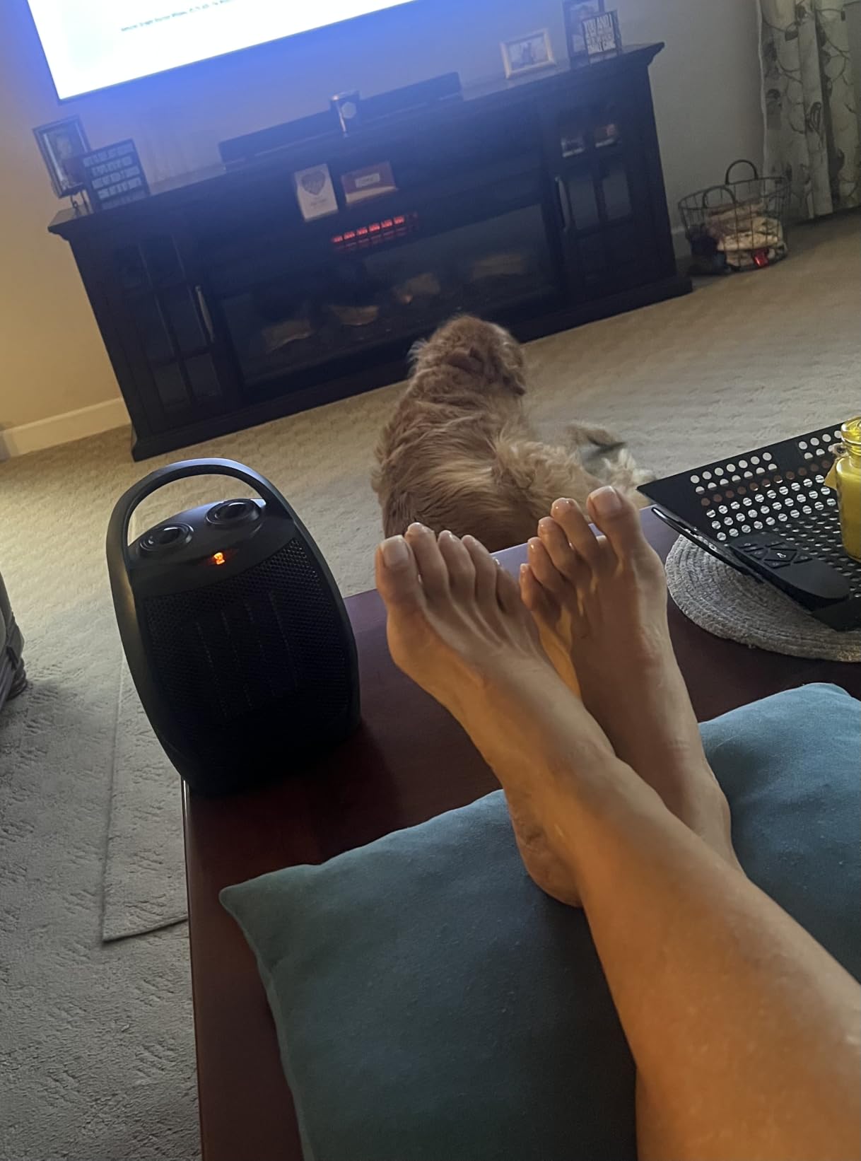 Kismile Portable Electric Space Heater, Small Ceramic Heater Fan with Thermostat, Tip-Over and Overheat Protection,Fast Heating for Home/Office,1500W(White) - Customer Photo 1