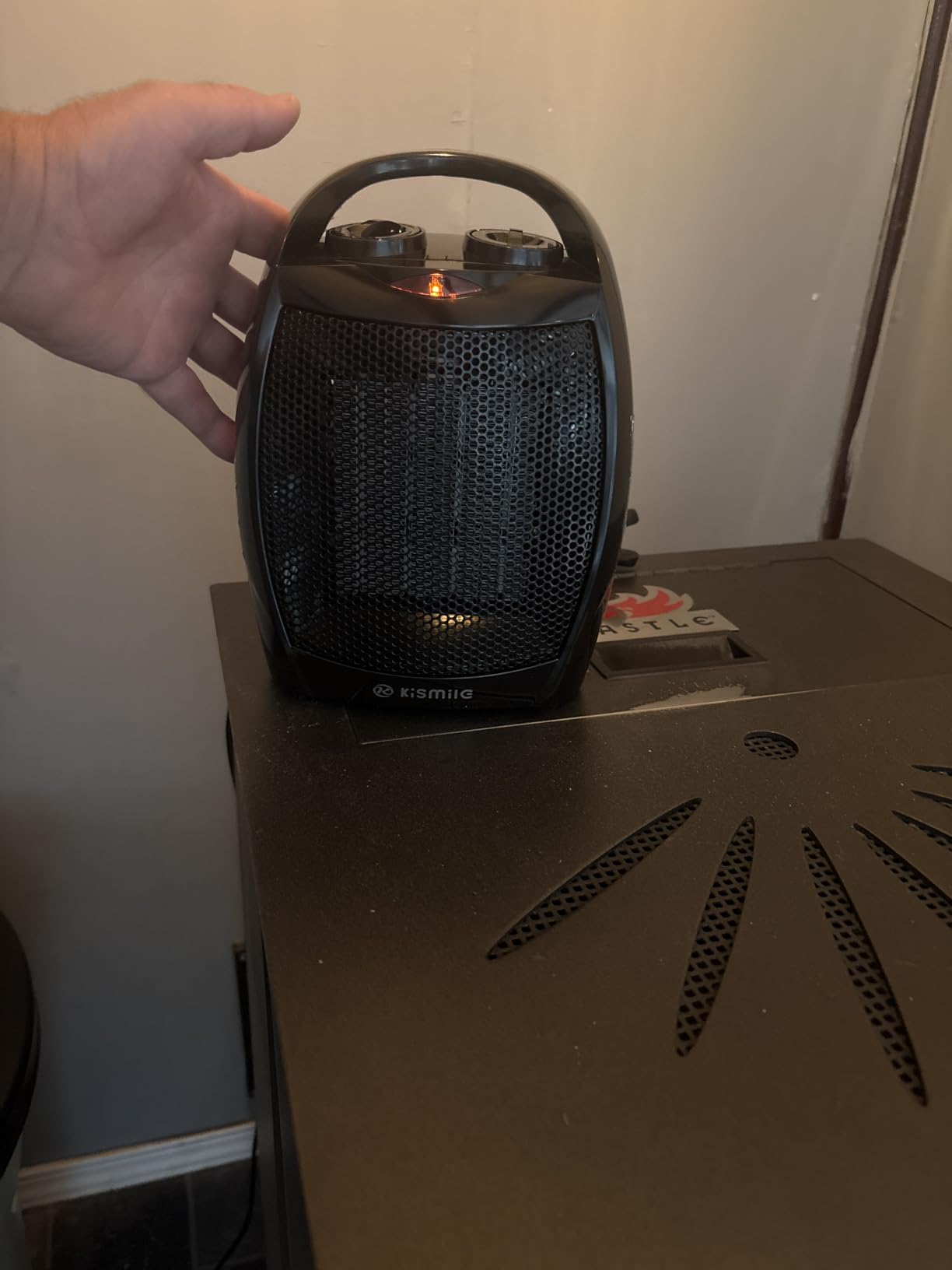 Kismile Portable Electric Space Heater, Small Ceramic Heater Fan with Thermostat, Tip-Over and Overheat Protection,Fast Heating for Home/Office,1500W(White) - Customer Photo 2