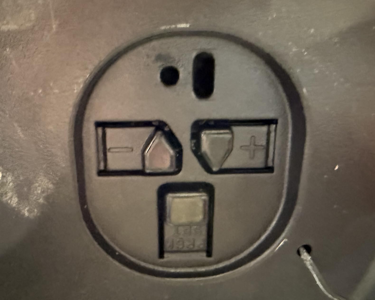 CHAMBERLAIN Smart Garage Control - Wireless Garage Hub and Sensor with Wifi & Bluetooth - Smartphone Controlled, myQ-G0401-ES, White Customer Review CHAMBERLAIN Smart Garage Control - Wireless Garage Hub and Sensor with Wifi & Bluetooth - Smartphone Controlled, myQ-G0401-ES, White - Customer Photo 1