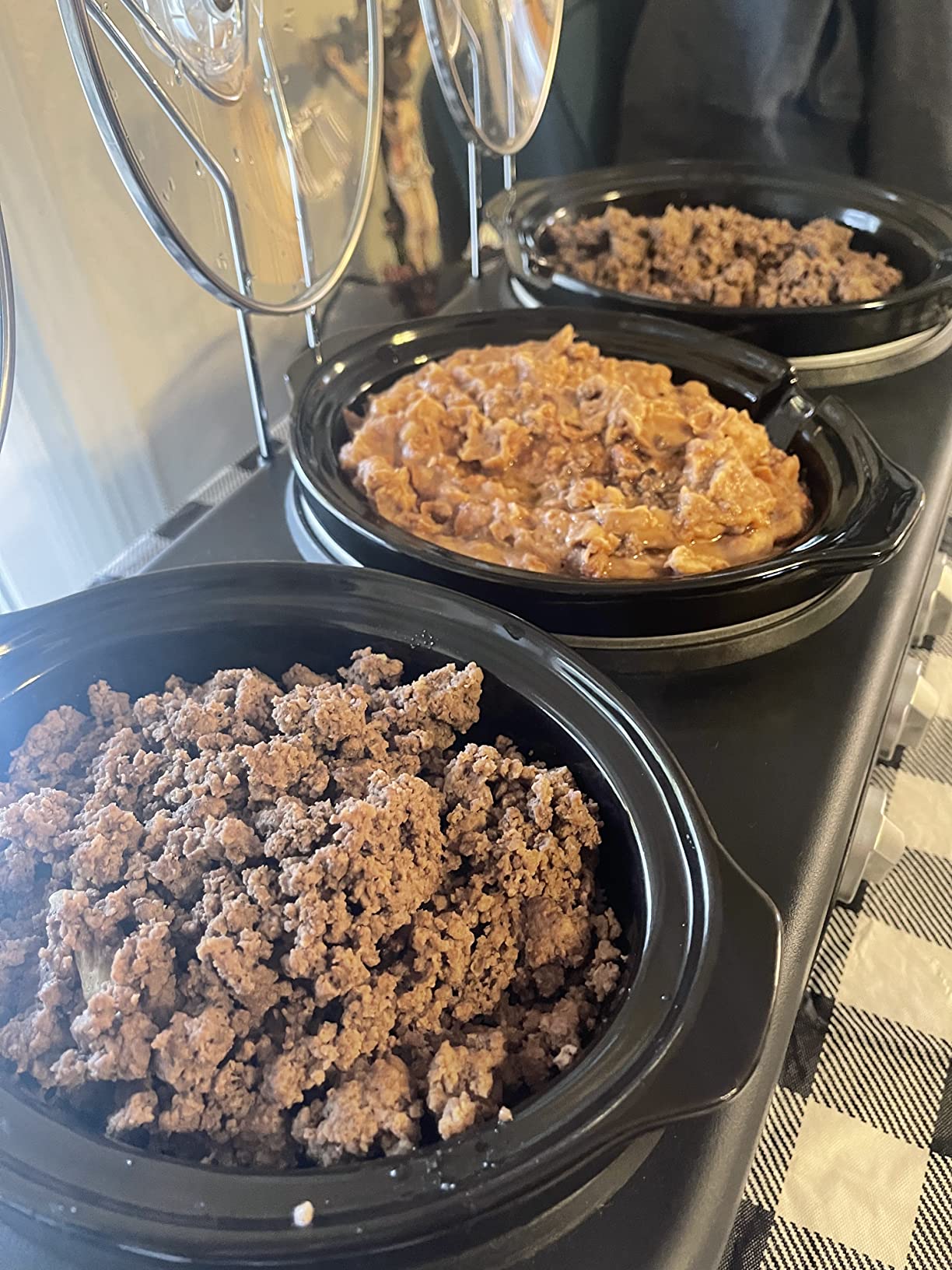 HomeCraft HCBS15SS 3-Station 1.5-Quart Stainless Steel Buffet Server Slow Cooker & Warming Tray, Adjustable Temperature, Perfect for Dinner, Appetizers Customer Review HomeCraft HCBS15SS 3-Station 1.5-Quart Stainless Steel Buffet Server Slow Cooker & Warming Tray, Adjustable Temperature, Perfect for Dinner, Appetizers - Customer Photo 1