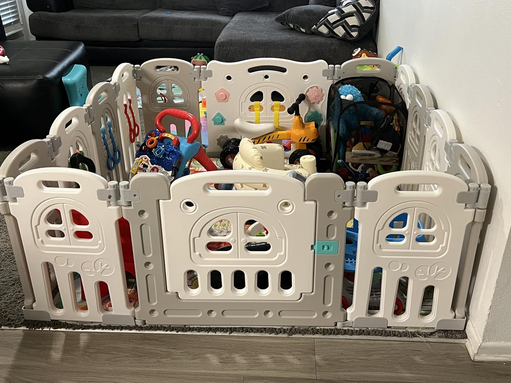 Play22 Foldable Baby Playpen 14 Panel - Kids Activity Center - Play Yard for Babies - Safety Gates for Indoor and Outdoor - Adjustable Shape Customer Review Play22 Foldable Baby Playpen 14 Panel - Kids Activity Center - Play Yard for Babies - Safety Gates for Indoor and Outdoor - Adjustable Shape - Customer Photo 1