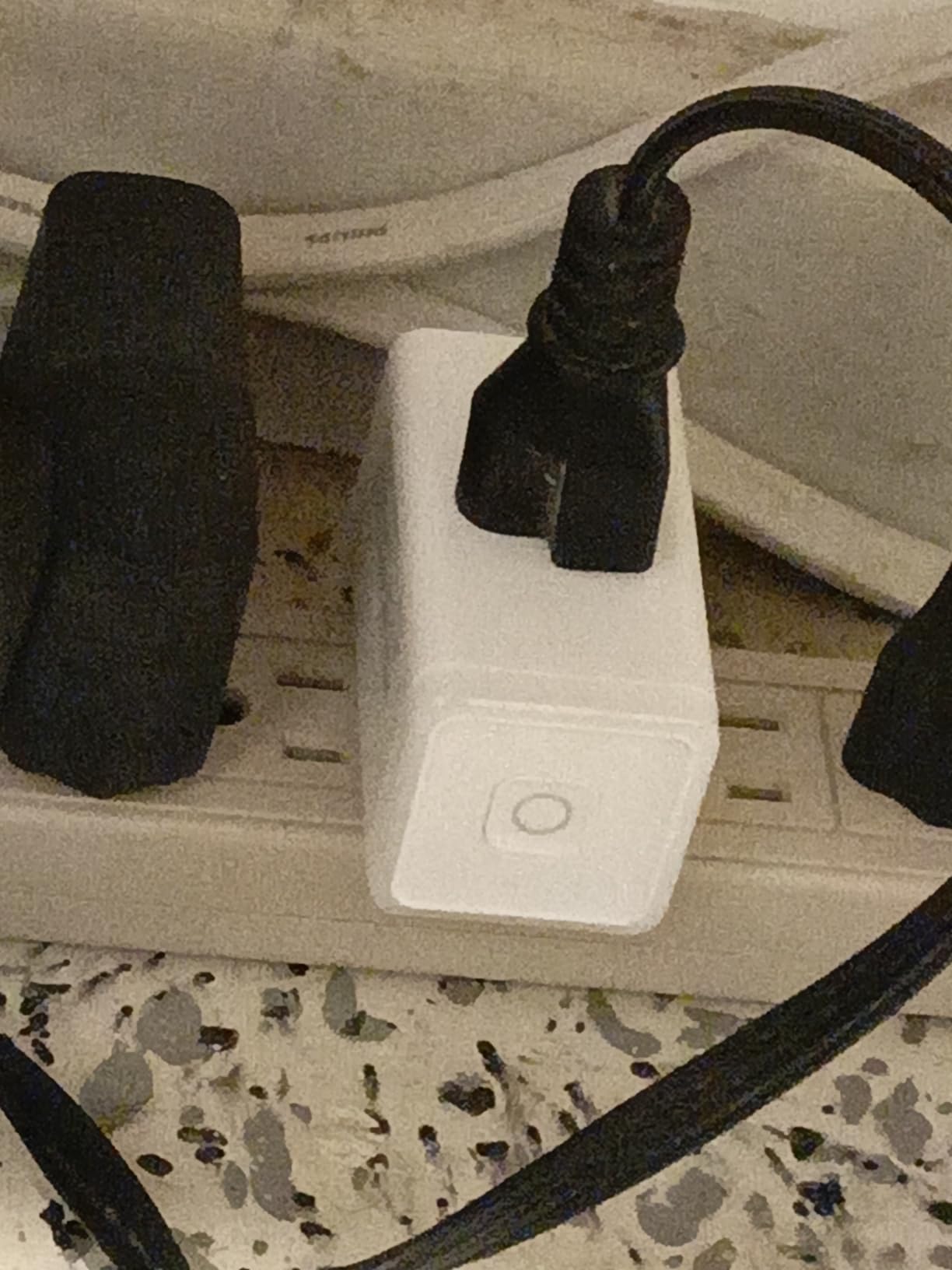 Kasa Smart Plug Mini with Energy Monitoring, Smart Home Wi-Fi Outlet Works with Alexa, Google Home & IFTTT, Wi-Fi Simple Setup, No Hub Required (KP115), White Customer Review Kasa Smart Plug Mini with Energy Monitoring, Smart Home Wi-Fi Outlet Works with Alexa, Google Home & IFTTT, Wi-Fi Simple Setup, No Hub Required (KP115), White - Customer Photo 2