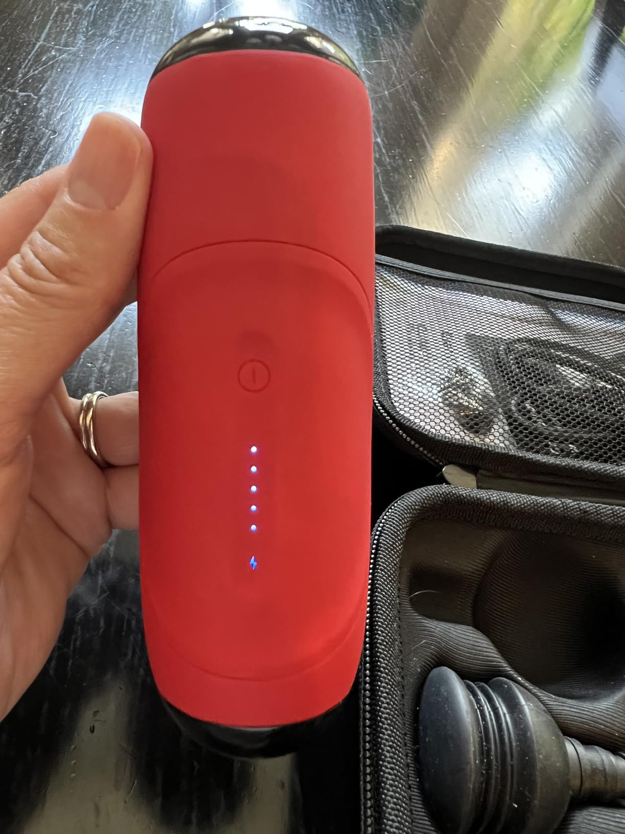 BOB AND BRAD Q2 Mini Massage Gun, Pocket-Sized Deep Tissue Massager Gun, Portable Percussion Muscle Massager Gun, Ultra Small & Quiet Muscle Massage Gun with Carry Case, Home Gym Travel, Black - Customer Photo 3