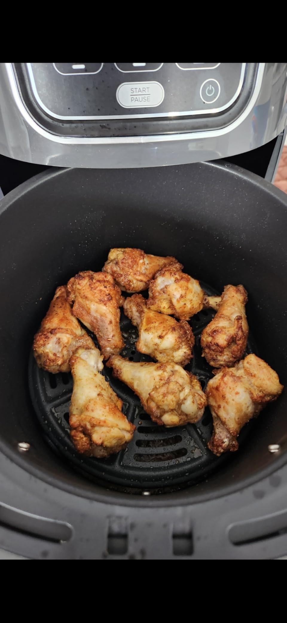 Ninja XL Single Basket Air Fryer | 5.5 QT Capacity fits 3lbs of Wings | 5-in-1Air Fry, Roast, Bake,Reheat & Dehydrate |Dishwasher Safe Parts & Recipe Guide | Grey |AF150AMZ Customer Review Ninja XL Single Basket Air Fryer | 5.5 QT Capacity fits 3lbs of Wings | 5-in-1Air Fry, Roast, Bake,Reheat & Dehydrate |Dishwasher Safe Parts & Recipe Guide | Grey |AF150AMZ - Customer Photo 1