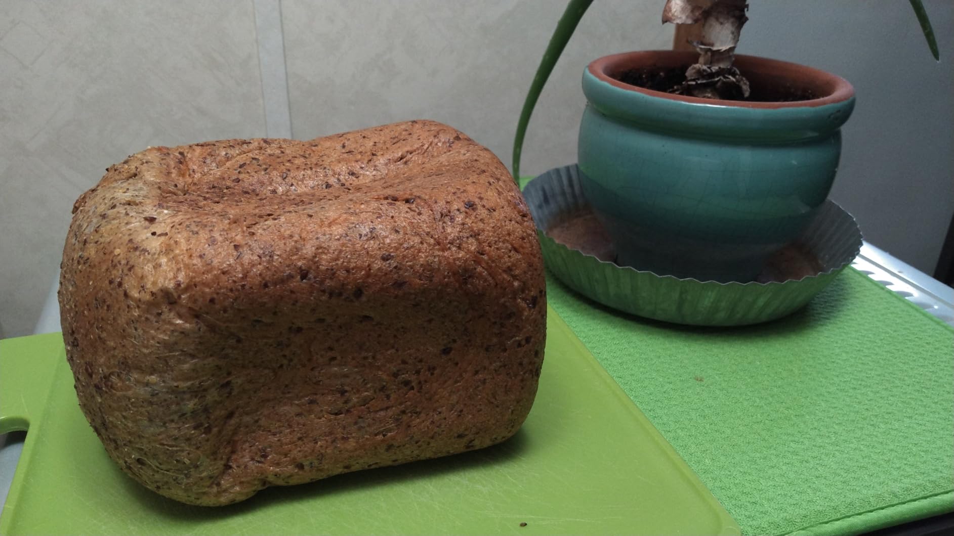 19-in-1 Compact Bread Maker Machine, 1.5 lb / 1 lb Loaf Small Breadmaker with Carrying Handle, Including Gluten Free, Dough, Jam, Yogurt Menus, Bake Evenly, Automatic Keep Warm, 3 Crust Color - Customer Photo 2